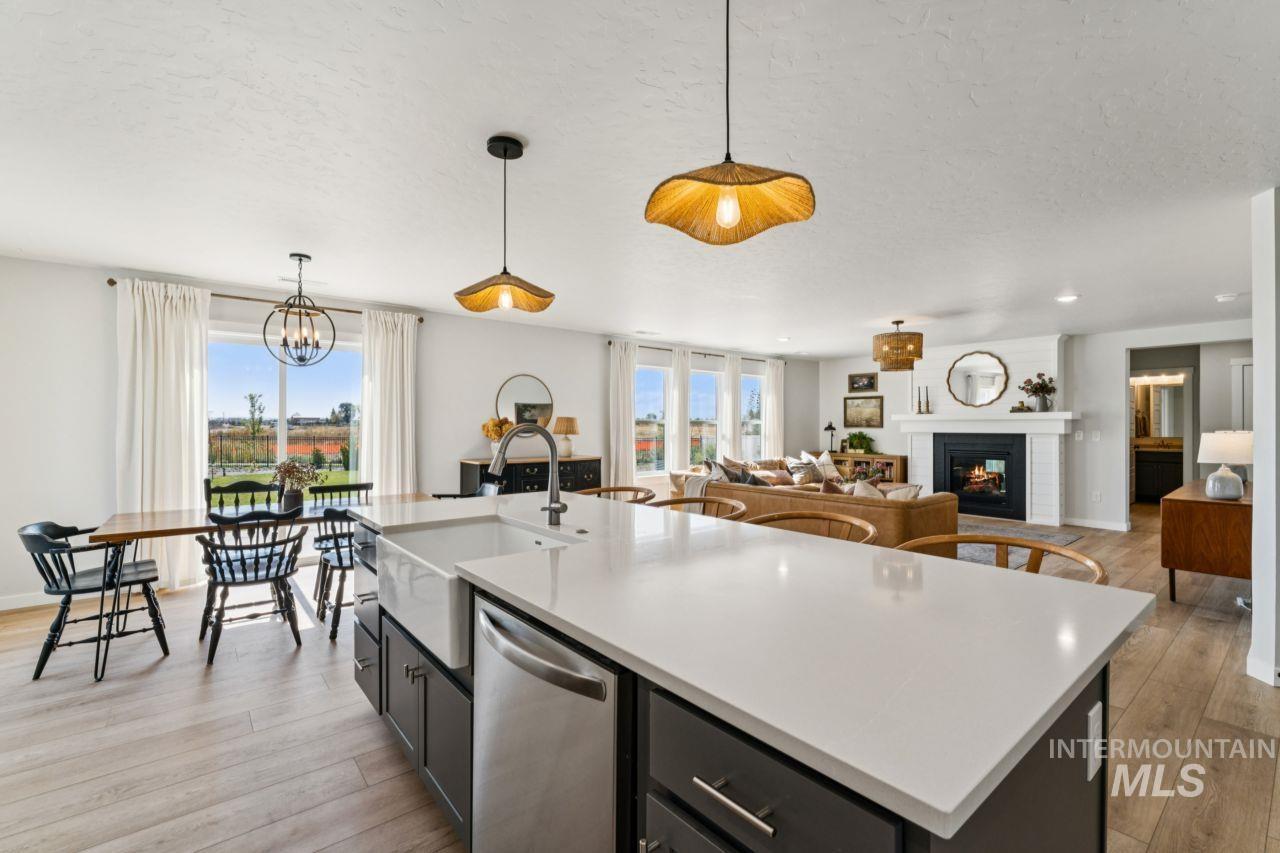 3539 W Zarea Dr, Meridian, Idaho 83642, 4 Bedrooms, 3 Bathrooms, Residential For Sale, Price $719,000,MLS 99001899