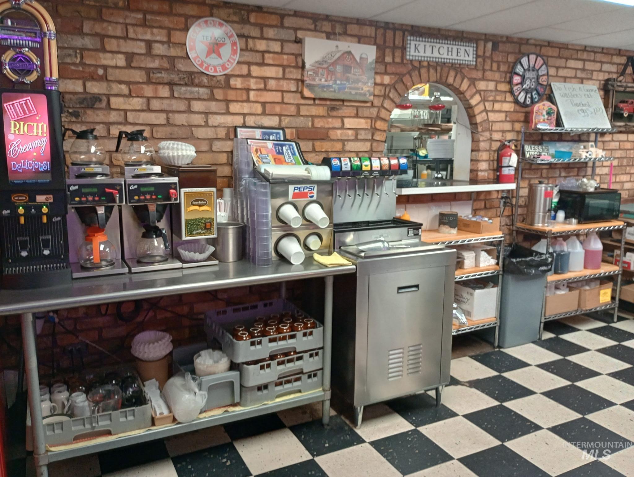 400 W Main St, Jerome, Idaho 83338, Business/Commercial For Sale, Price $795,000,MLS 99001909