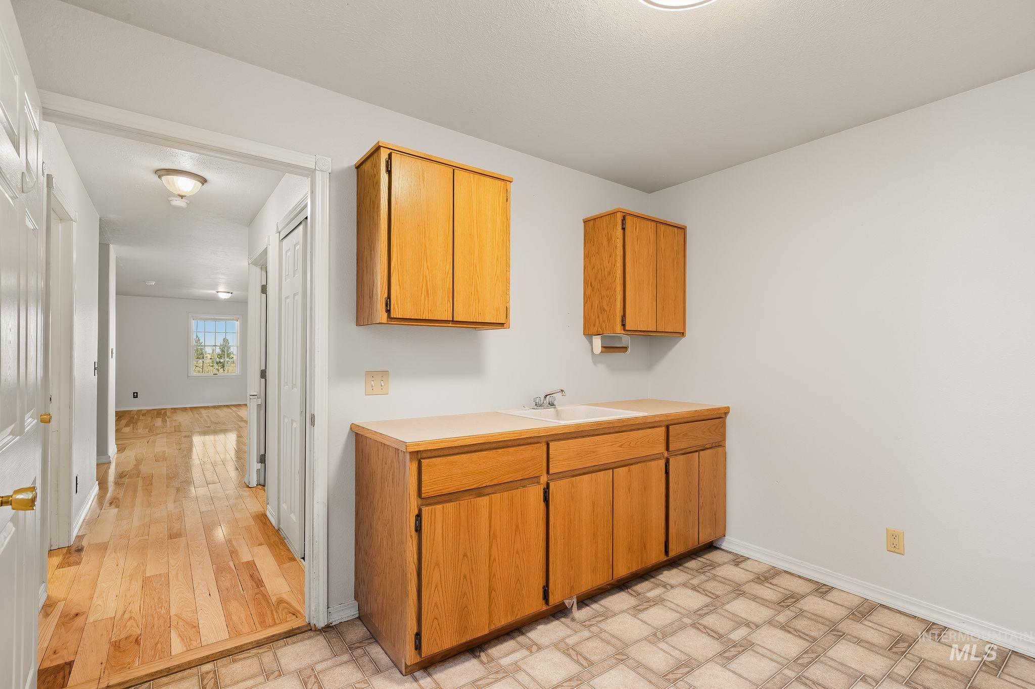 1820 Winchester Rd, Winchester, Idaho 83555, 4 Bedrooms, 2 Bathrooms, Residential For Sale, Price $550,000,MLS 99001913