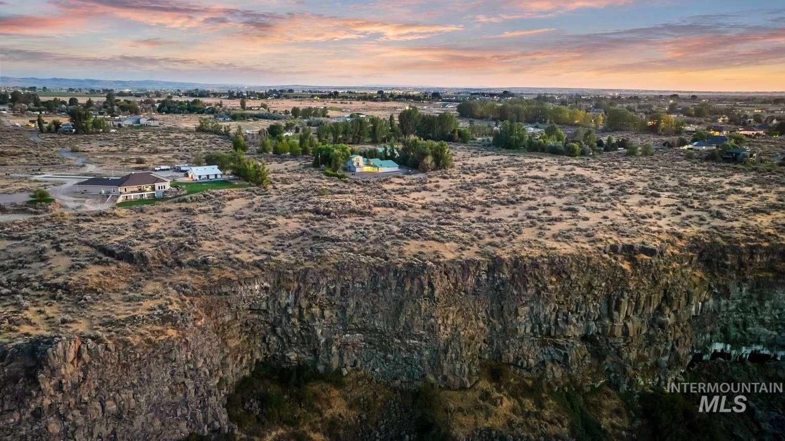 3540 China Ridge Dr, Kimberly, Idaho 83341, 4 Bedrooms, 5 Bathrooms, Residential For Sale, Price $795,000,MLS 99001915