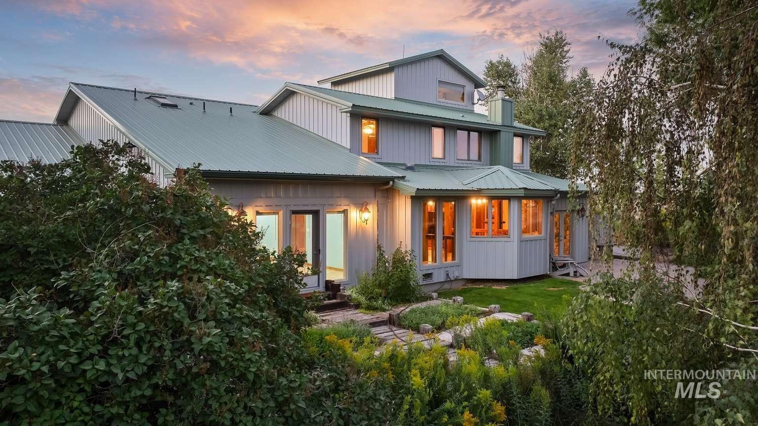 3540 China Ridge Dr, Kimberly, Idaho 83341, 4 Bedrooms, 5 Bathrooms, Residential For Sale, Price $795,000,MLS 99001915