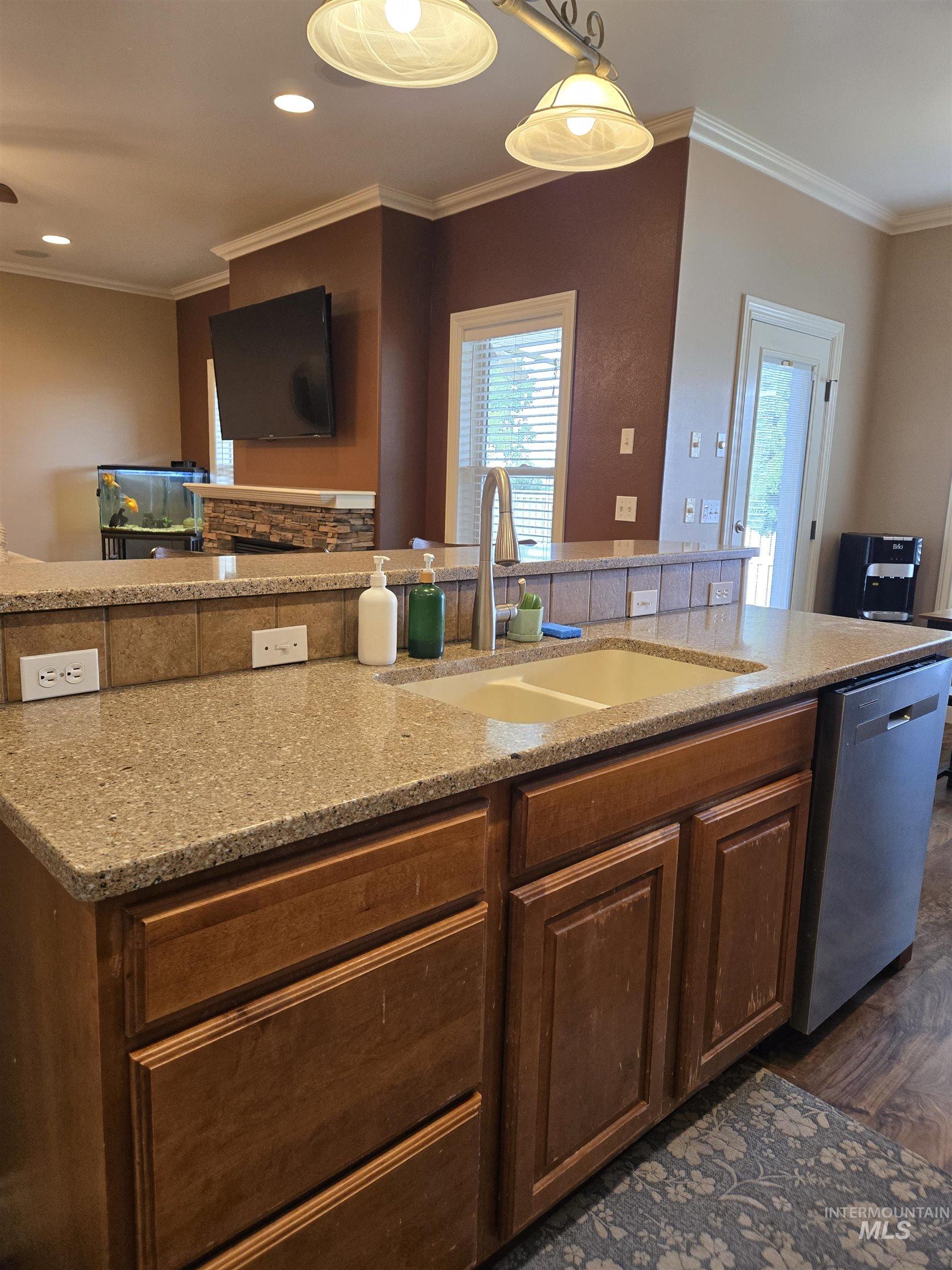 1633 Hickory Ave, Fruitland, Idaho 83619, 4 Bedrooms, 2 Bathrooms, Residential For Sale, Price $545,000,MLS 99001918