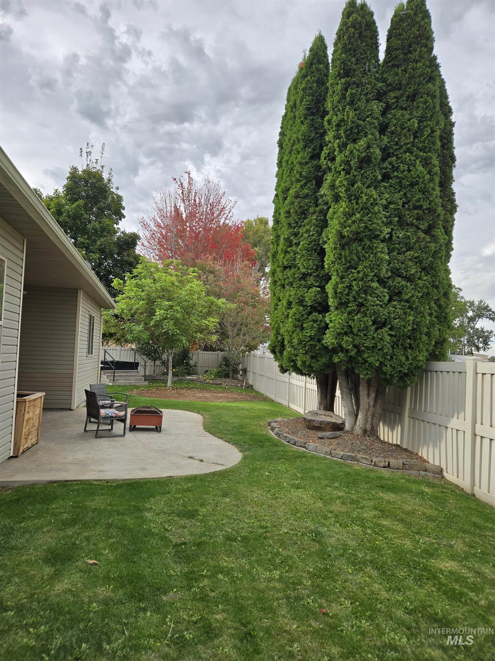 1633 Hickory Ave, Fruitland, Idaho 83619, 4 Bedrooms, 2 Bathrooms, Residential For Sale, Price $545,000,MLS 99001918
