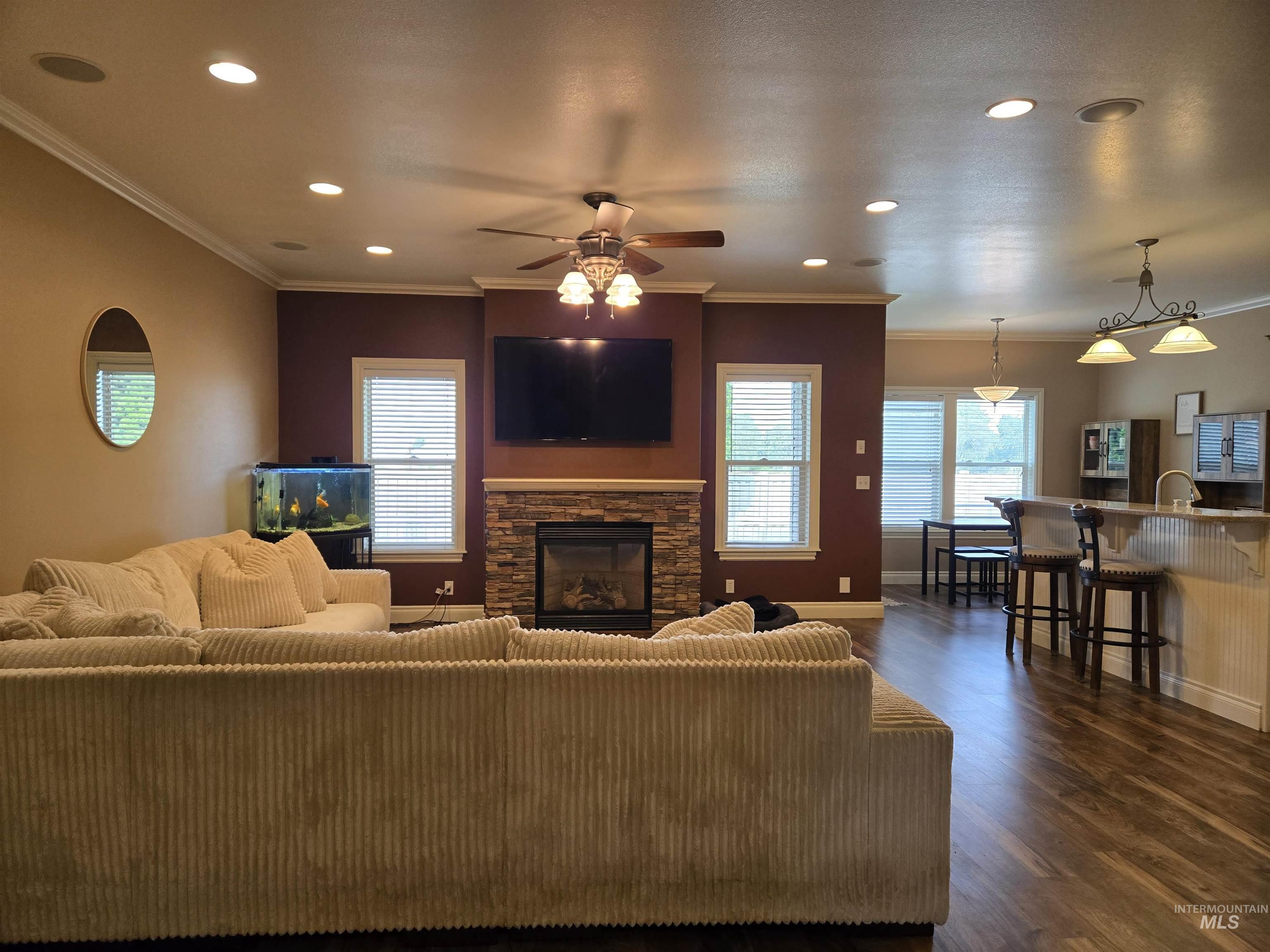 1633 Hickory Ave, Fruitland, Idaho 83619, 4 Bedrooms, 2 Bathrooms, Residential For Sale, Price $545,000,MLS 99001918