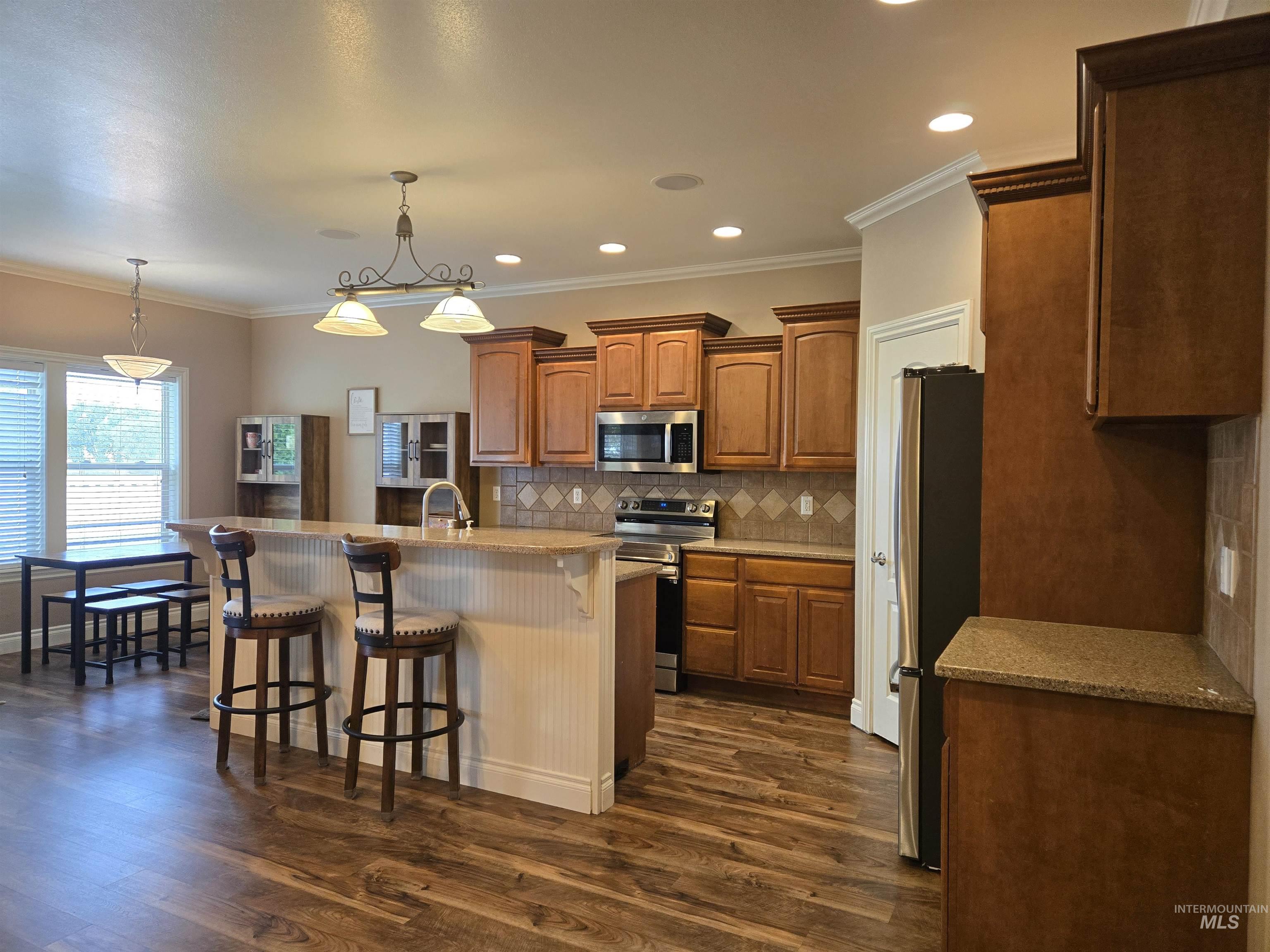 1633 Hickory Ave, Fruitland, Idaho 83619, 4 Bedrooms, 2 Bathrooms, Residential For Sale, Price $545,000,MLS 99001918