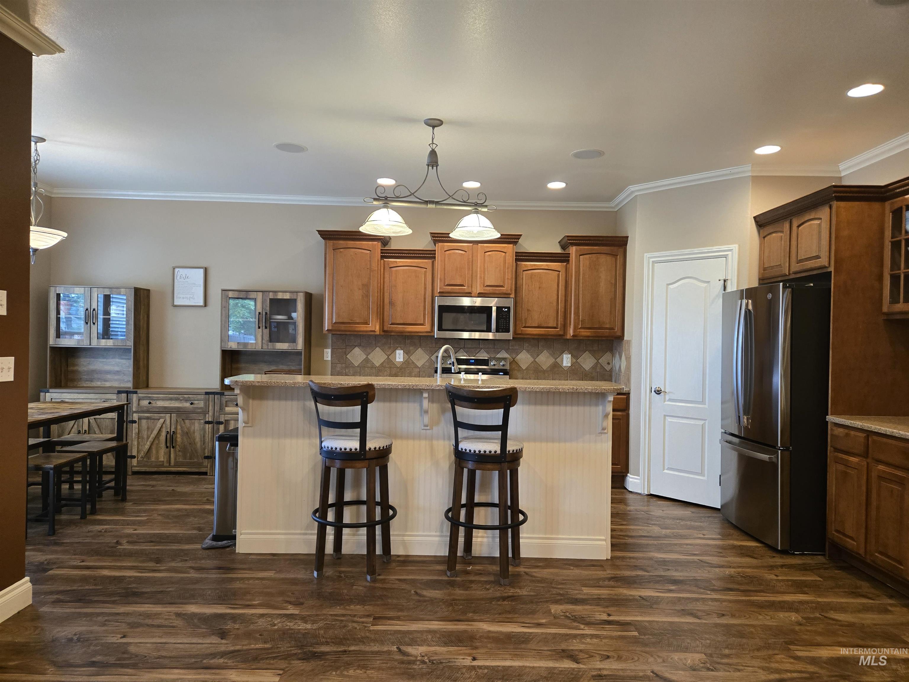 1633 Hickory Ave, Fruitland, Idaho 83619, 4 Bedrooms, 2 Bathrooms, Residential For Sale, Price $545,000,MLS 99001918