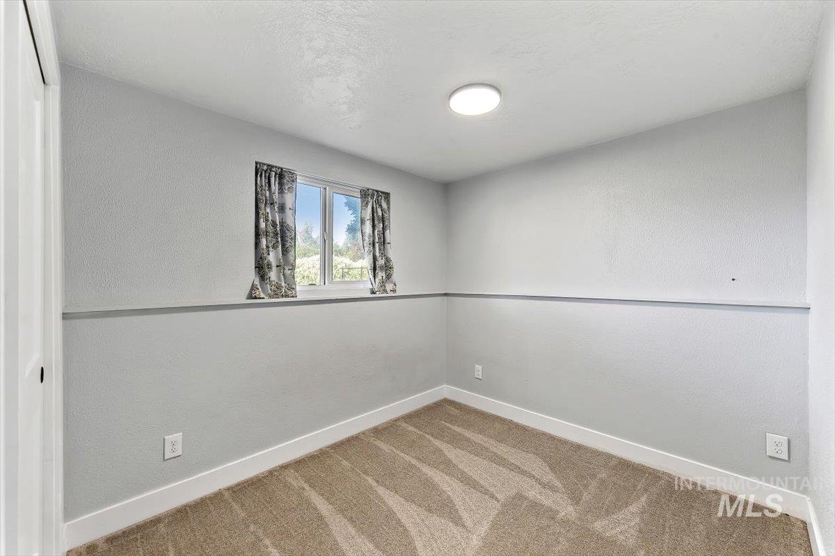 2000 N Fry St, Boise, Idaho 83704, 6 Bedrooms, 3 Bathrooms, Residential For Sale, Price $529,900,MLS 99001924