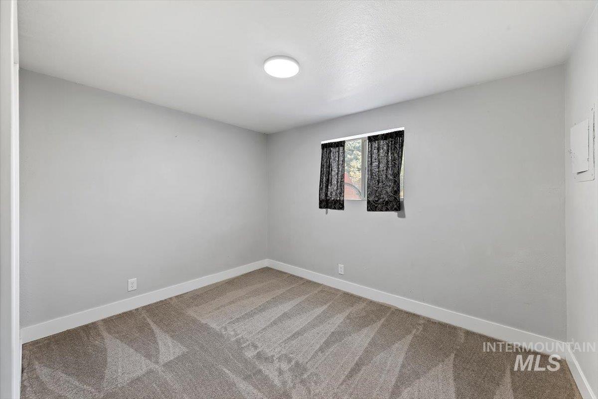 2000 N Fry St, Boise, Idaho 83704, 6 Bedrooms, 3 Bathrooms, Residential For Sale, Price $529,900,MLS 99001924