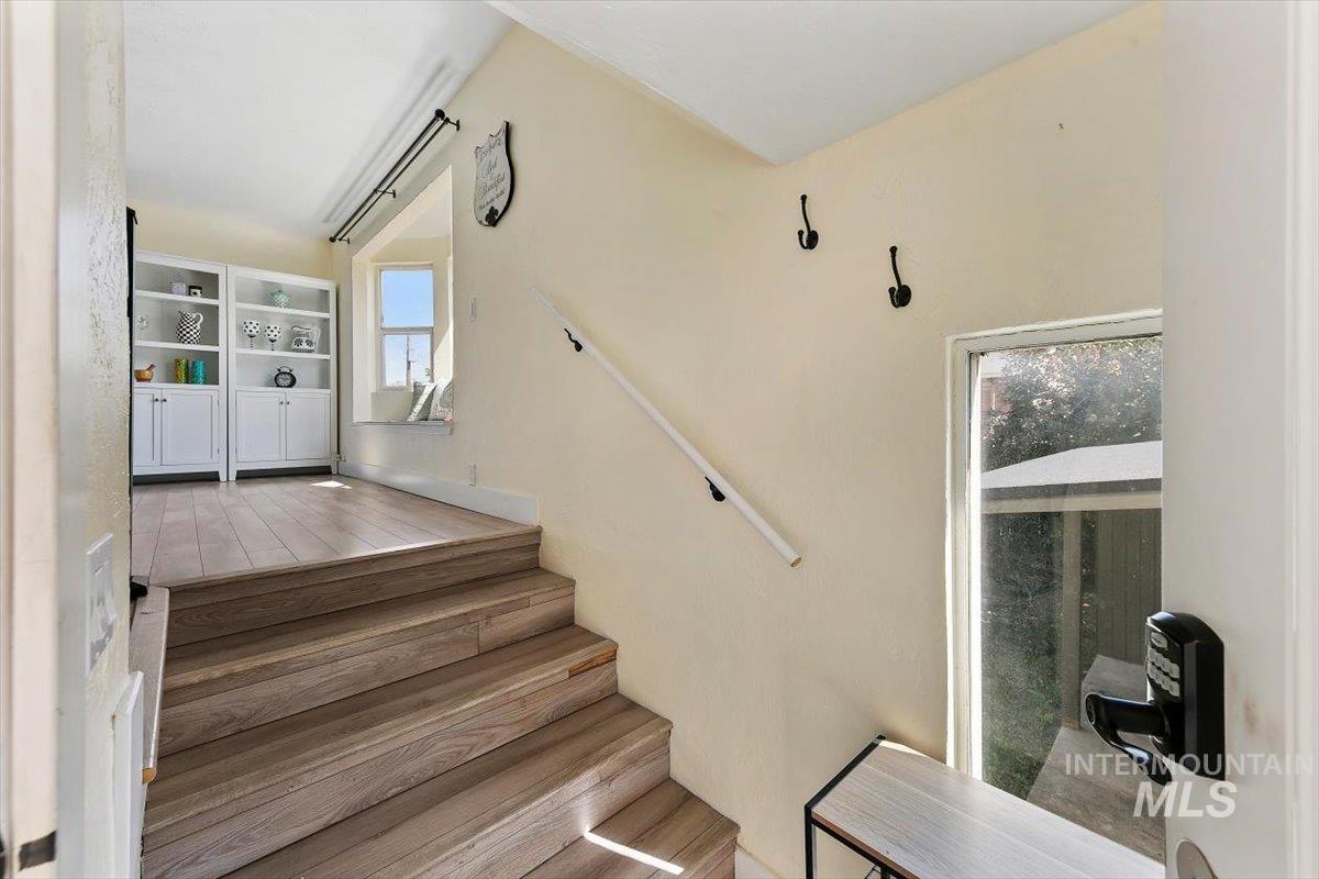 2000 N Fry St, Boise, Idaho 83704, 6 Bedrooms, 3 Bathrooms, Residential For Sale, Price $529,900,MLS 99001924