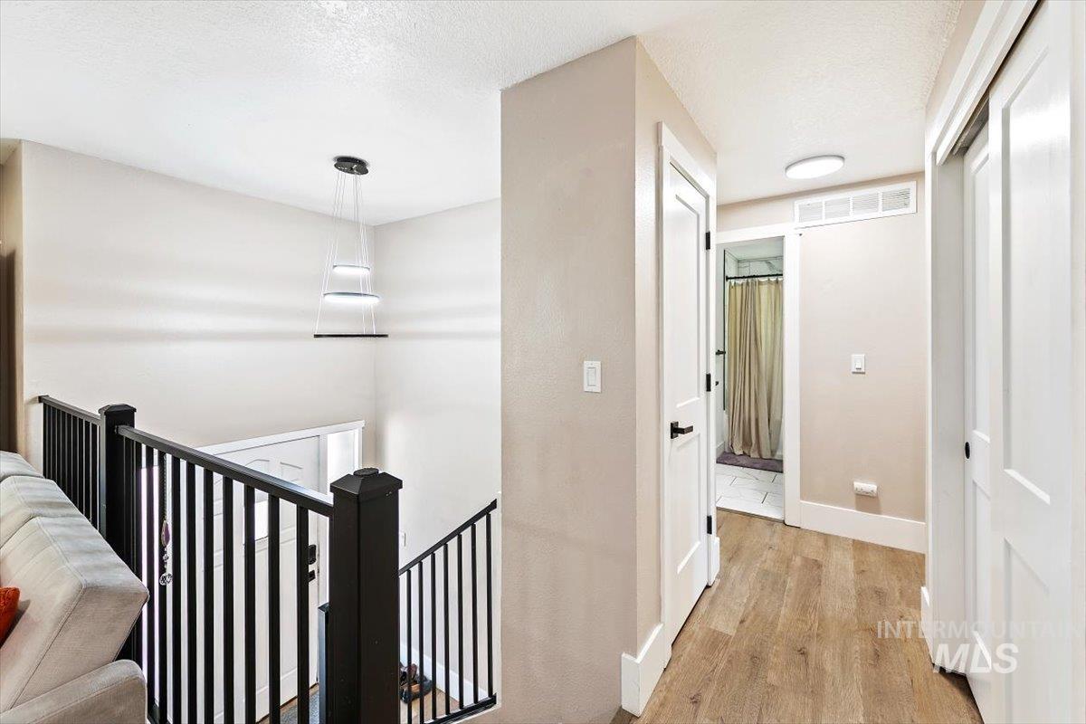 2000 N Fry St, Boise, Idaho 83704, 6 Bedrooms, 3 Bathrooms, Residential For Sale, Price $529,900,MLS 99001924