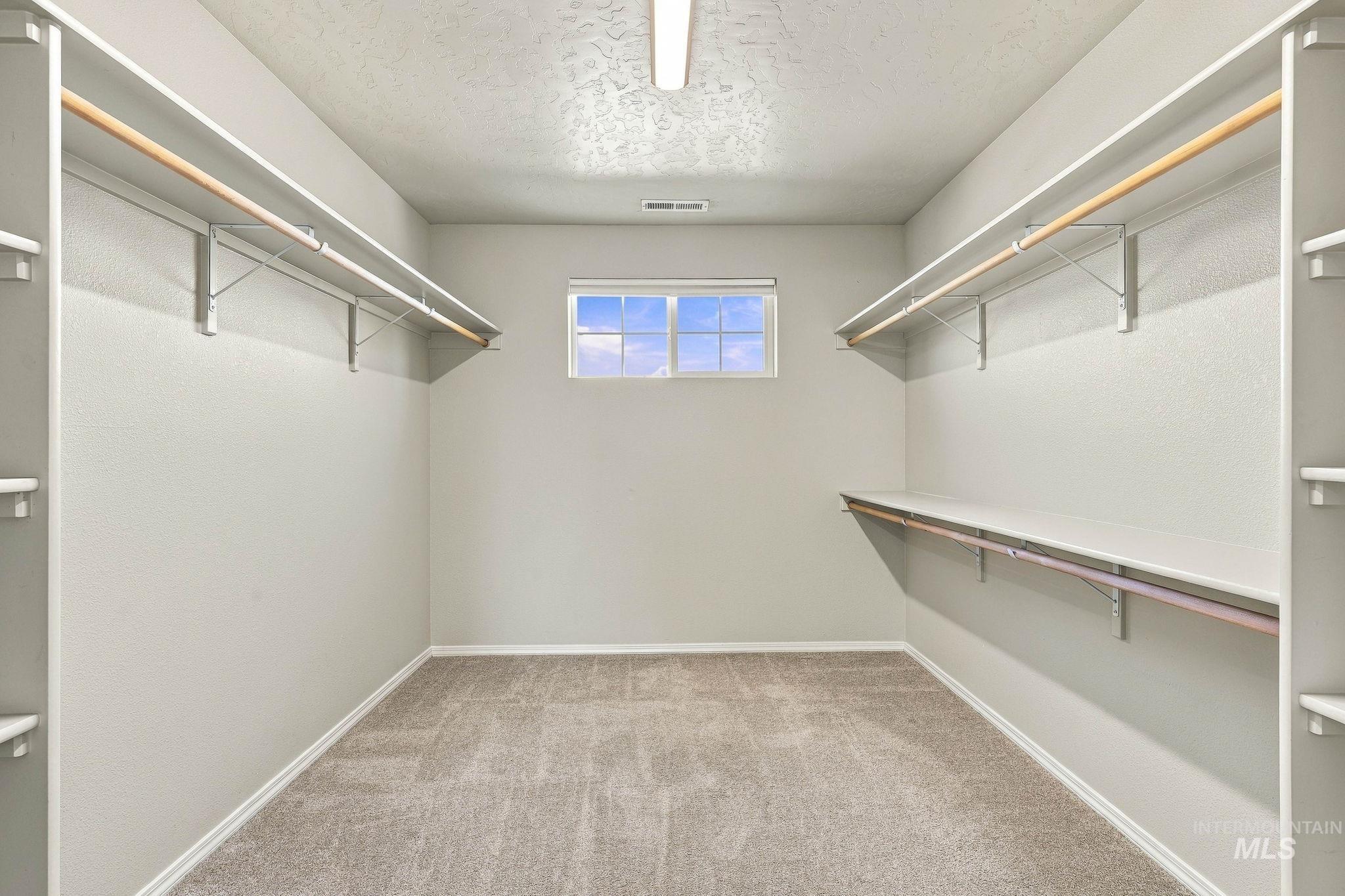 17796 E Pegram Way, Nampa, Idaho 83687, 5 Bedrooms, 2.5 Bathrooms, Residential For Sale, Price $469,990,MLS 99001928