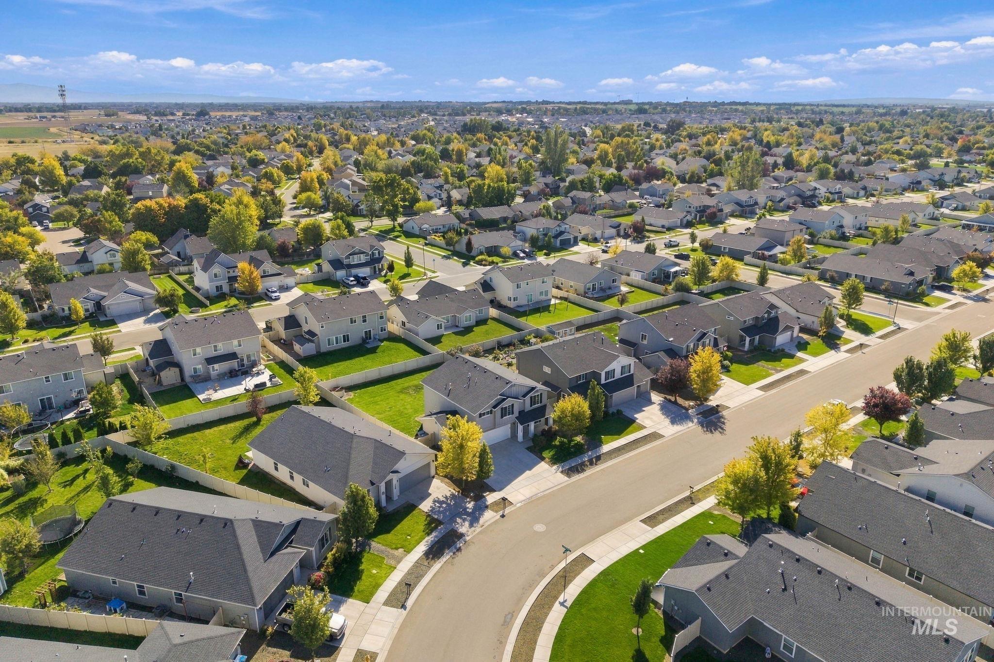 17796 E Pegram Way, Nampa, Idaho 83687, 5 Bedrooms, 2.5 Bathrooms, Residential For Sale, Price $469,990,MLS 99001928