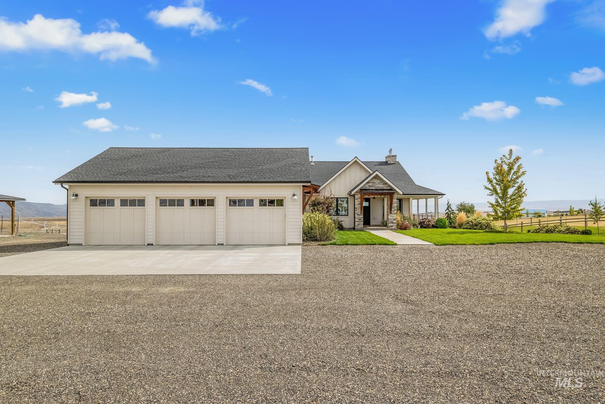 1433 Kestrel Dr., Clarkston, Washington 99403, 4 Bedrooms, 3 Bathrooms, Residential For Sale, Price $1,560,000,MLS 99001931