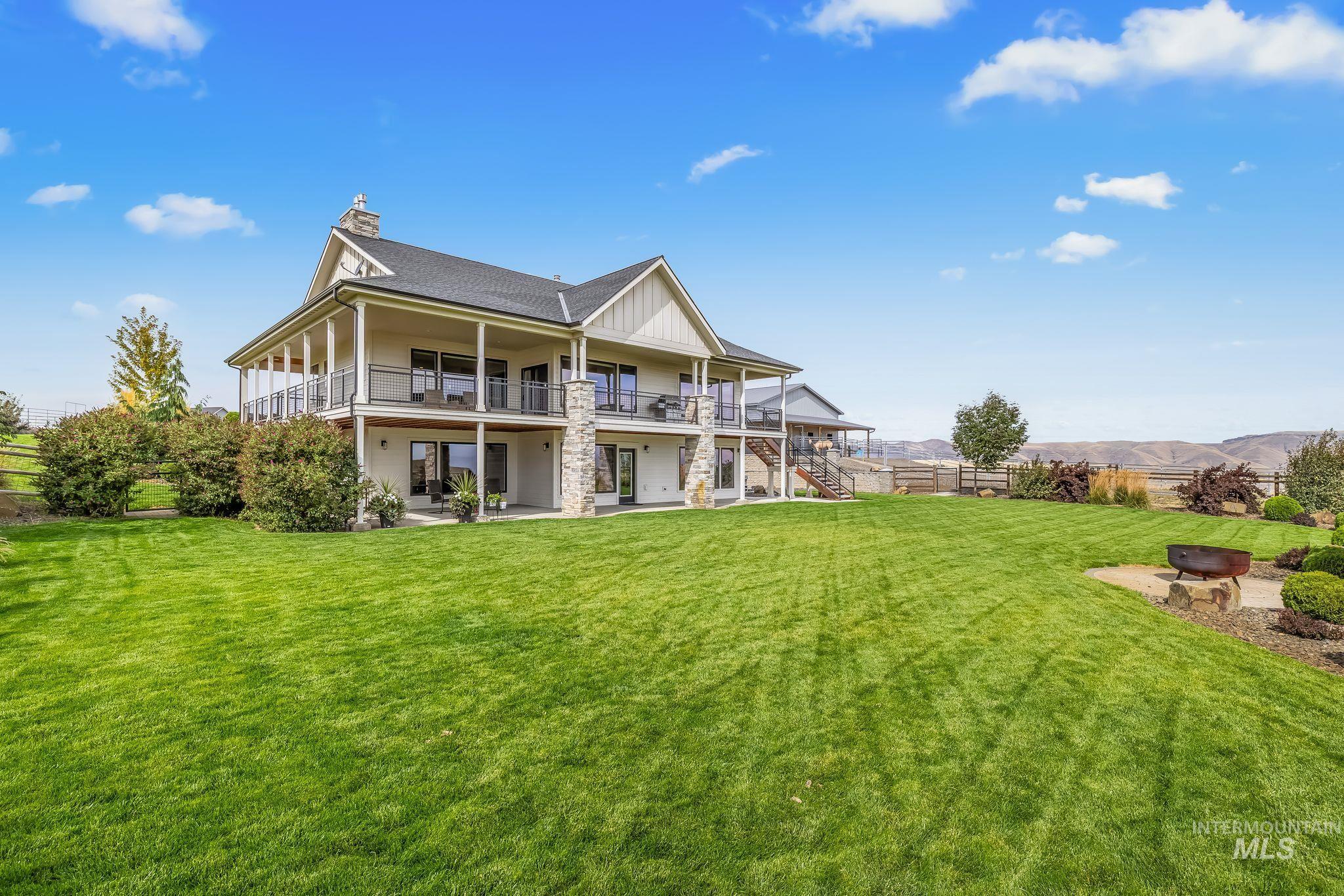 1433 Kestrel Dr., Clarkston, Washington 99403, 4 Bedrooms, 3 Bathrooms, Residential For Sale, Price $1,560,000,MLS 99001931
