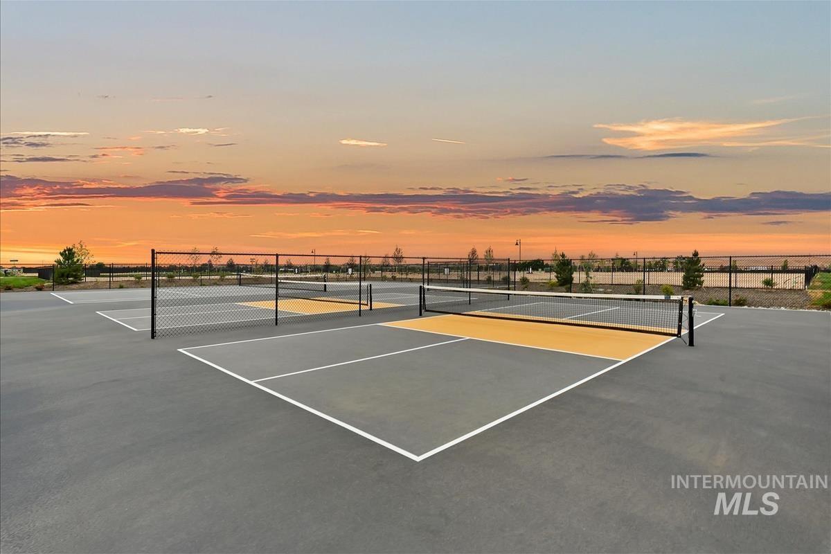 2511 N Buhrstone Ave, Eagle, Idaho 83616, 3 Bedrooms, 2.5 Bathrooms, Residential For Sale, Price $974,900,MLS 99001932