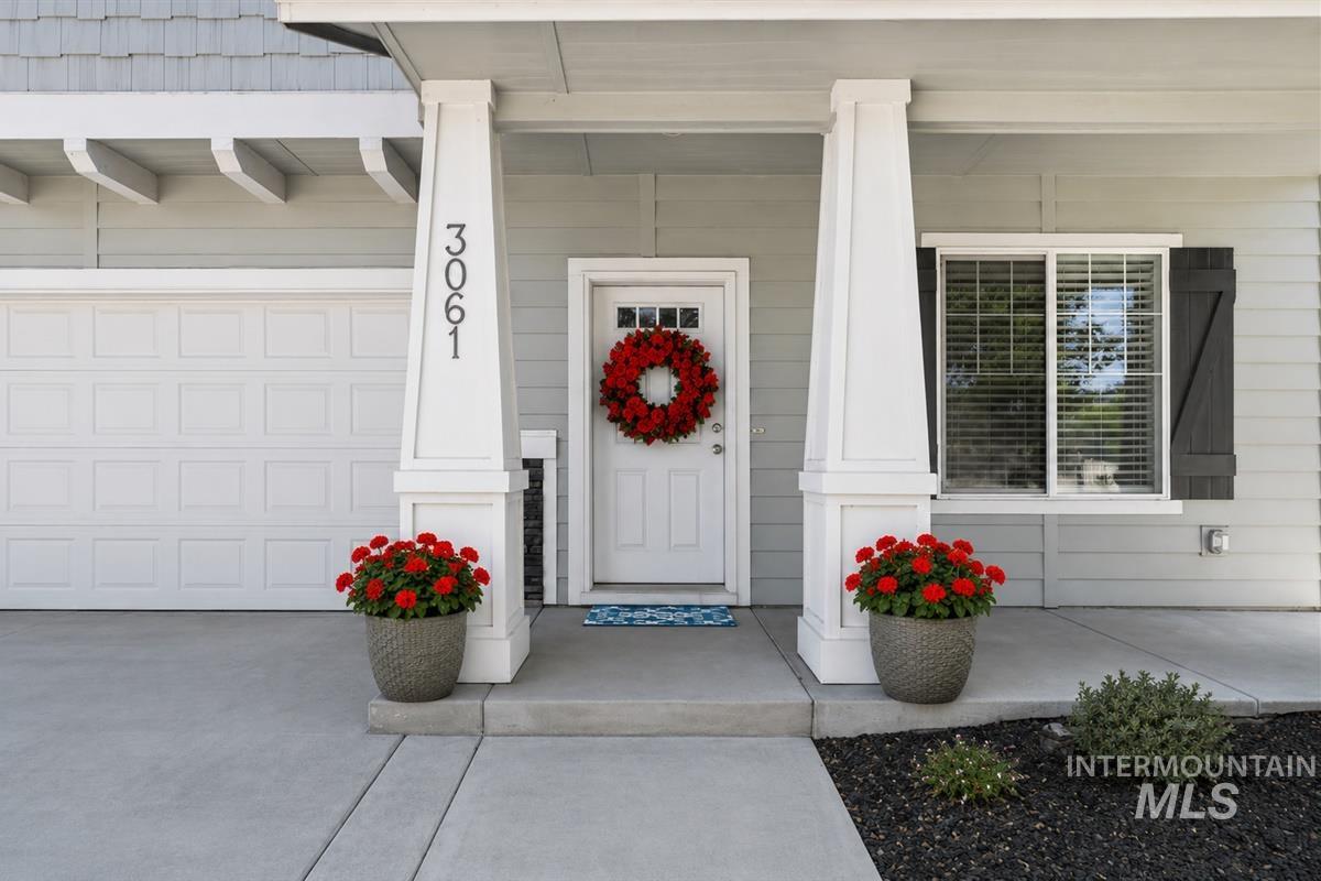 3061 W Silver River St, Meridian, Idaho 83646, 4 Bedrooms, 2.5 Bathrooms, Residential Income For Sale, Price $554,000,MLS 99001933