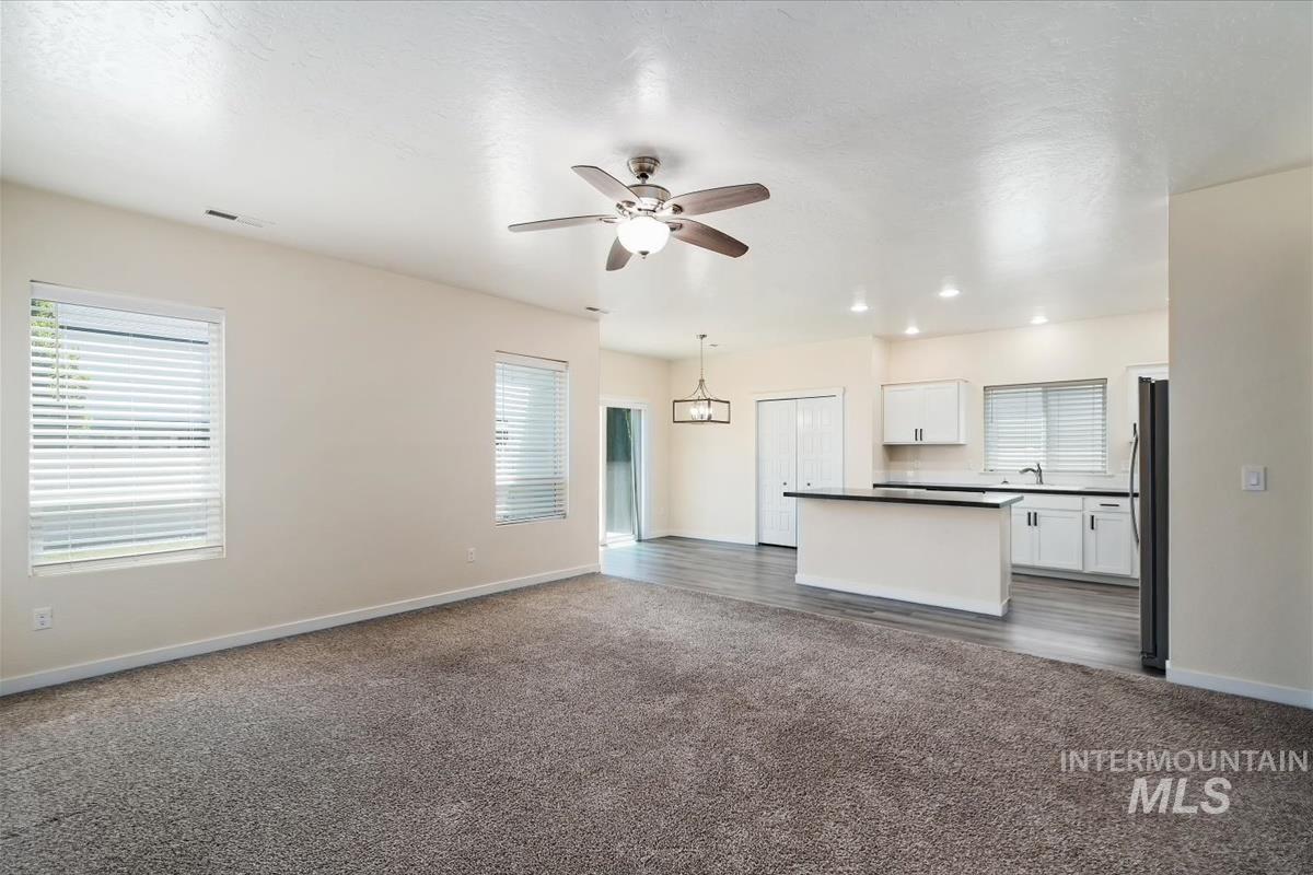 3061 W Silver River St, Meridian, Idaho 83646, 4 Bedrooms, 2.5 Bathrooms, Residential Income For Sale, Price $554,000,MLS 99001933