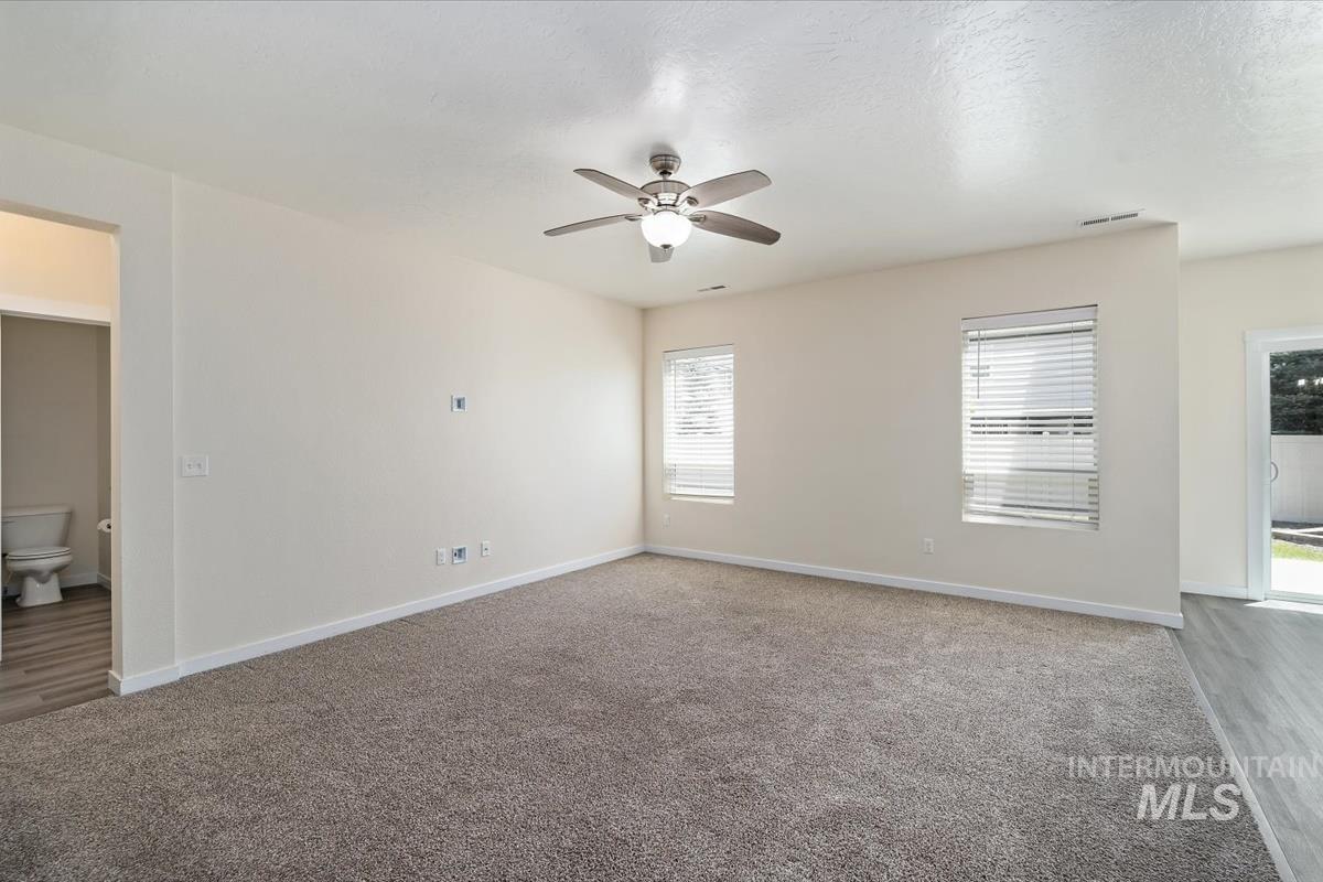 3061 W Silver River St, Meridian, Idaho 83646, 4 Bedrooms, 2.5 Bathrooms, Residential Income For Sale, Price $554,000,MLS 99001933