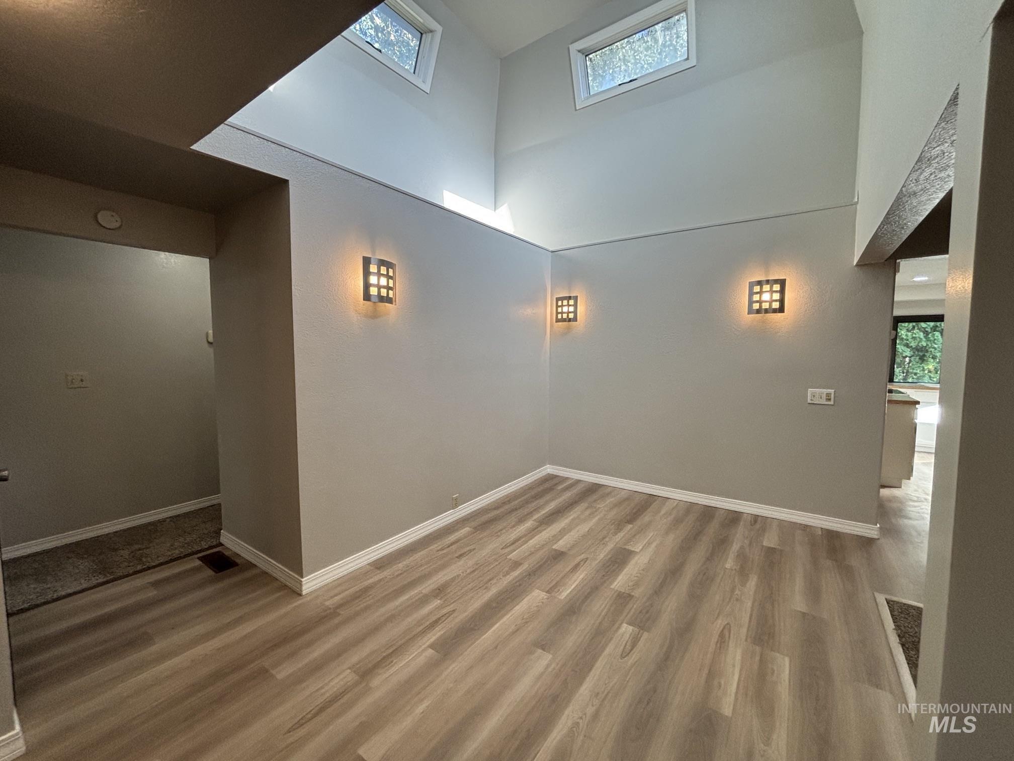 1876 W Malad Ln, Boise, Idaho 83705, 3 Bedrooms, 2 Bathrooms, Residential For Sale, Price $469,900,MLS 99001944