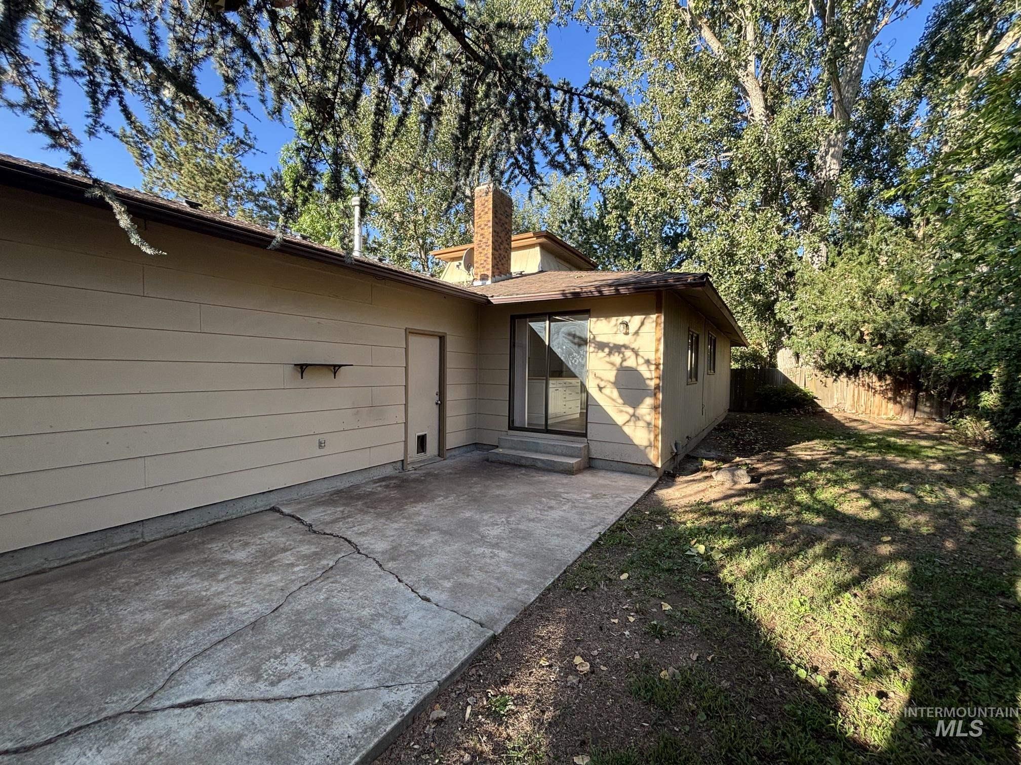 1876 W Malad Ln, Boise, Idaho 83705, 3 Bedrooms, 2 Bathrooms, Residential For Sale, Price $469,900,MLS 99001944