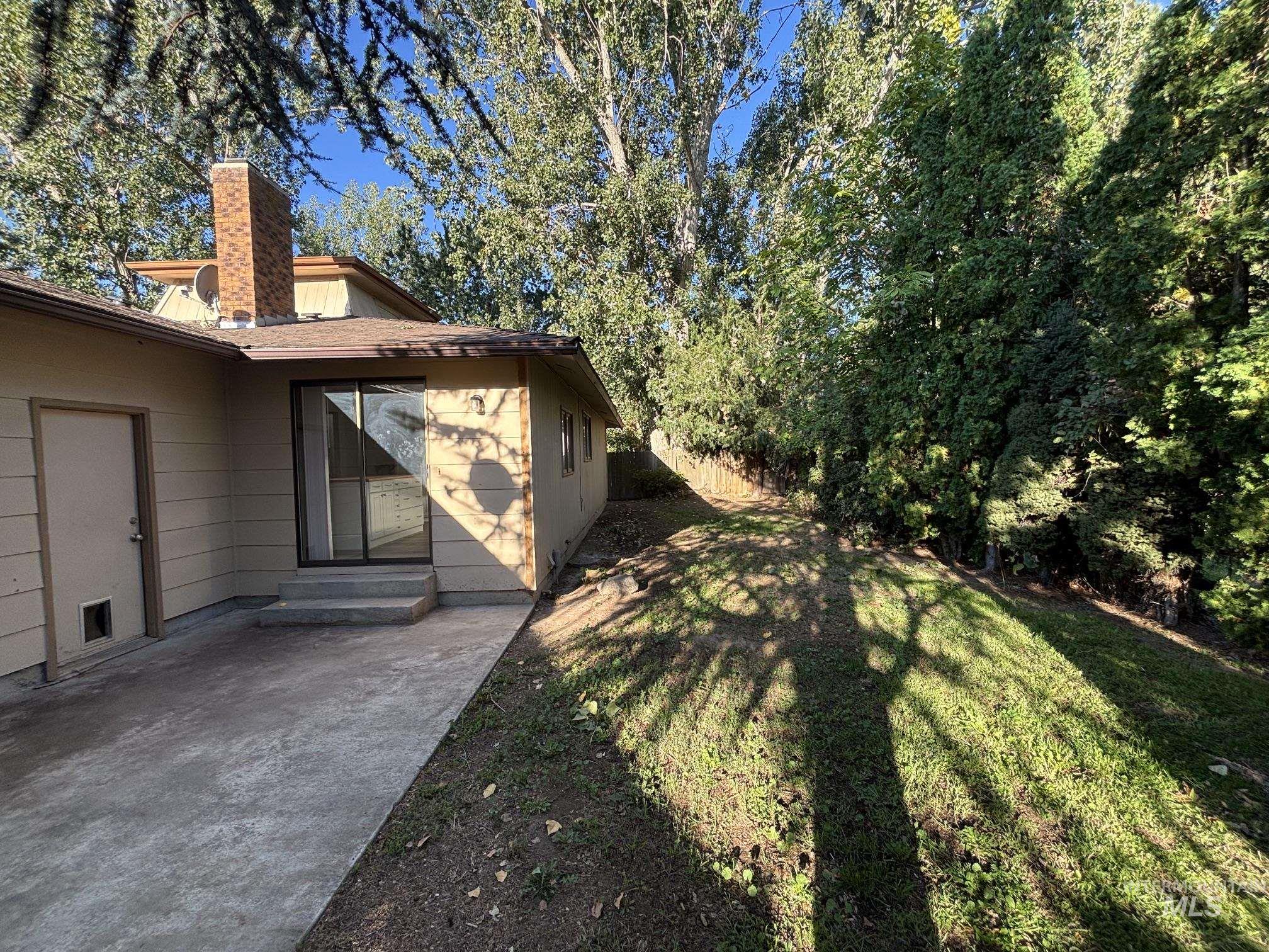 1876 W Malad Ln, Boise, Idaho 83705, 3 Bedrooms, 2 Bathrooms, Residential For Sale, Price $469,900,MLS 99001944