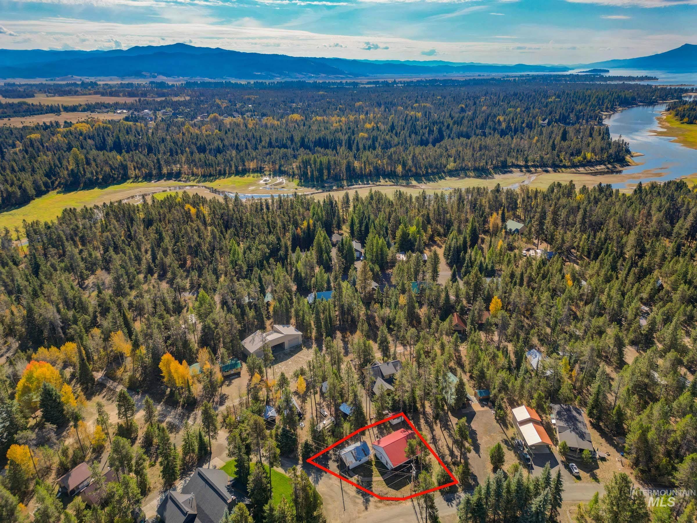 185 DeeDee, Donnelly, Idaho 83615, 2 Bedrooms, 2 Bathrooms, Residential For Sale, Price $399,000,MLS 99001945
