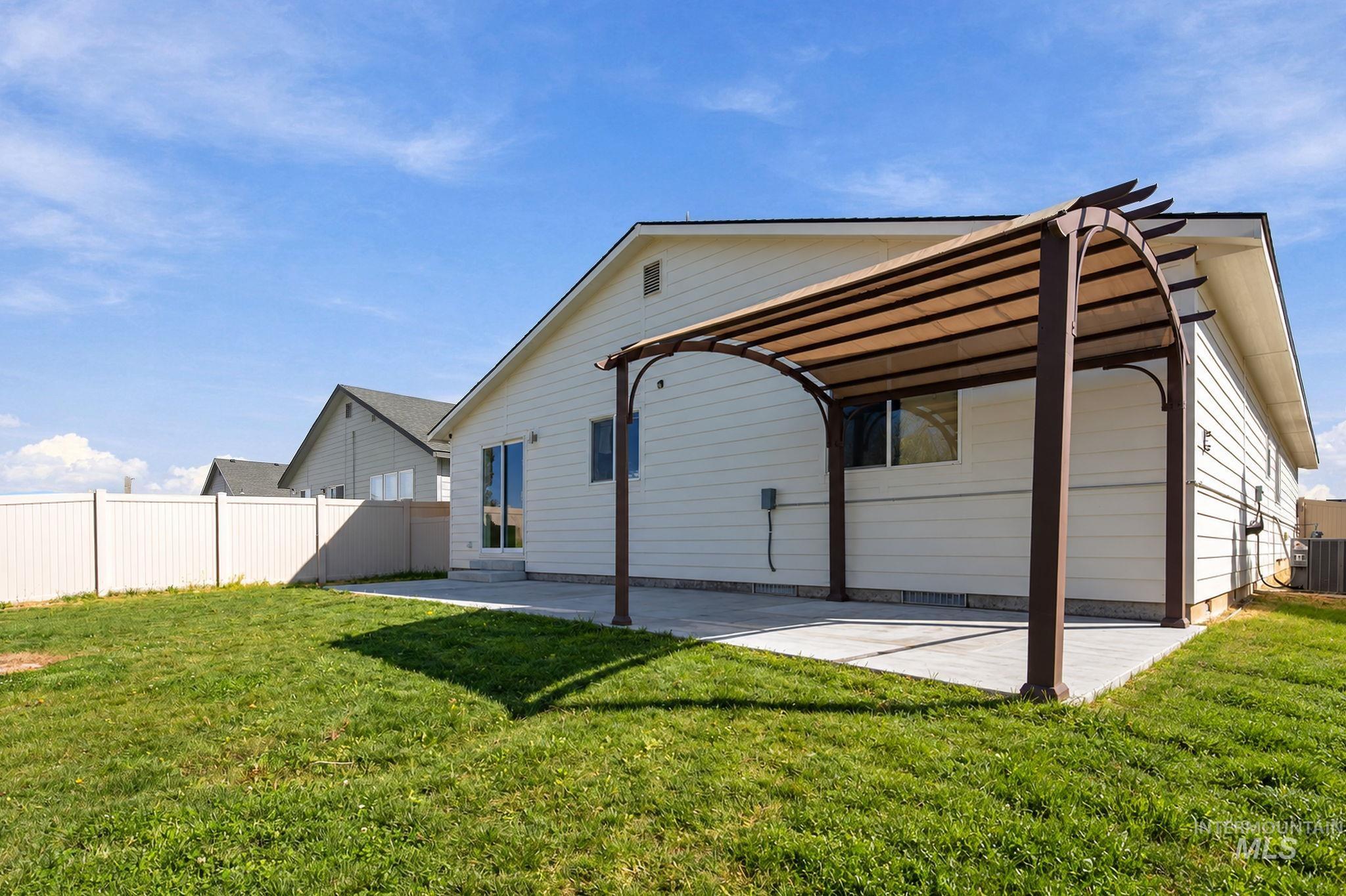 2359 N Thistle Dr, Kuna, Idaho 83634, 4 Bedrooms, 2 Bathrooms, Residential For Sale, Price $465,000,MLS 99001954