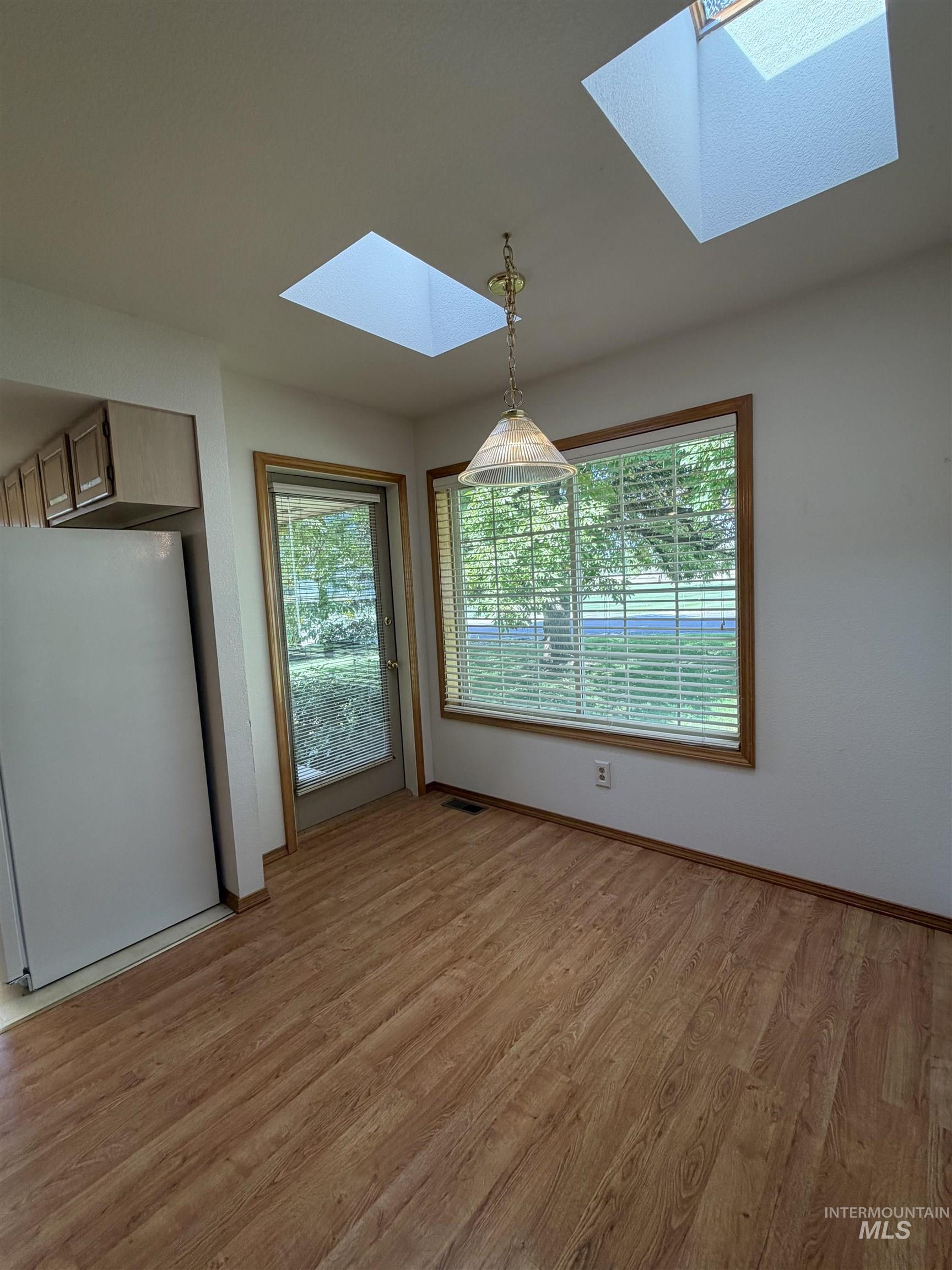 1865 Fairview St, Weiser, Idaho 83672, 3 Bedrooms, 2 Bathrooms, Residential For Sale, Price $470,000,MLS 99001958