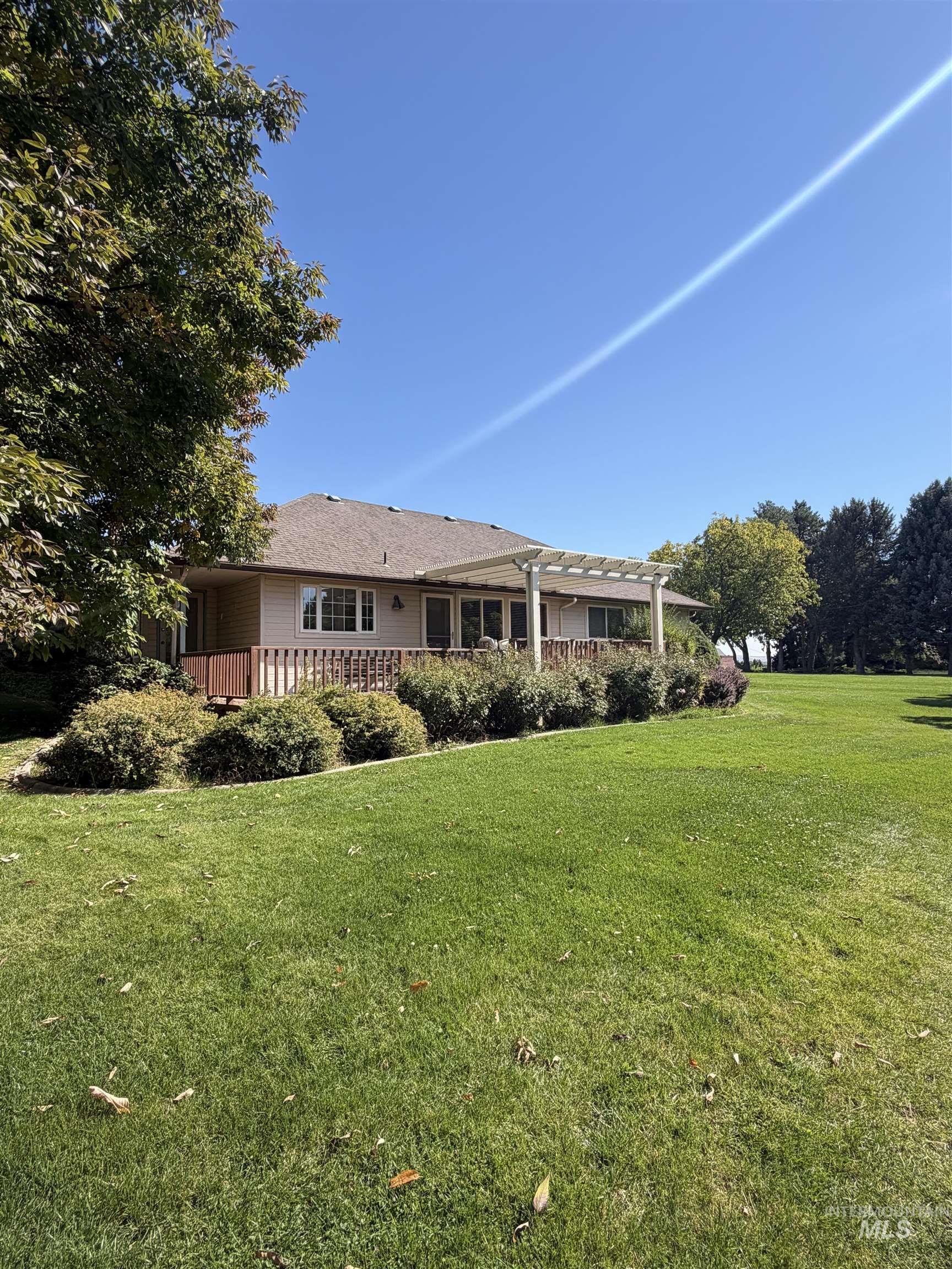 1865 Fairview St, Weiser, Idaho 83672, 3 Bedrooms, 2 Bathrooms, Residential For Sale, Price $470,000,MLS 99001958