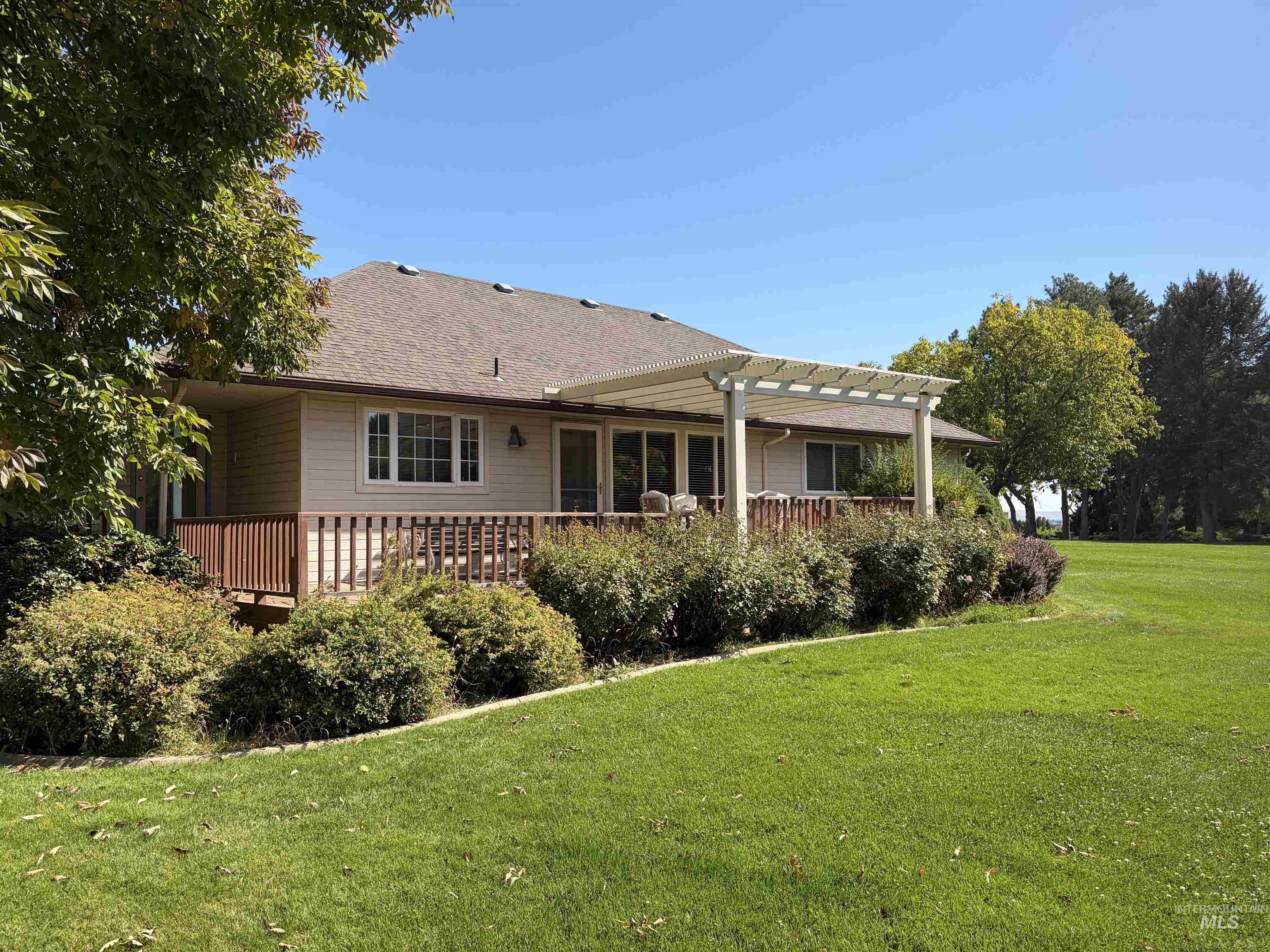 1865 Fairview St, Weiser, Idaho 83672, 3 Bedrooms, 2 Bathrooms, Residential For Sale, Price $470,000,MLS 99001958