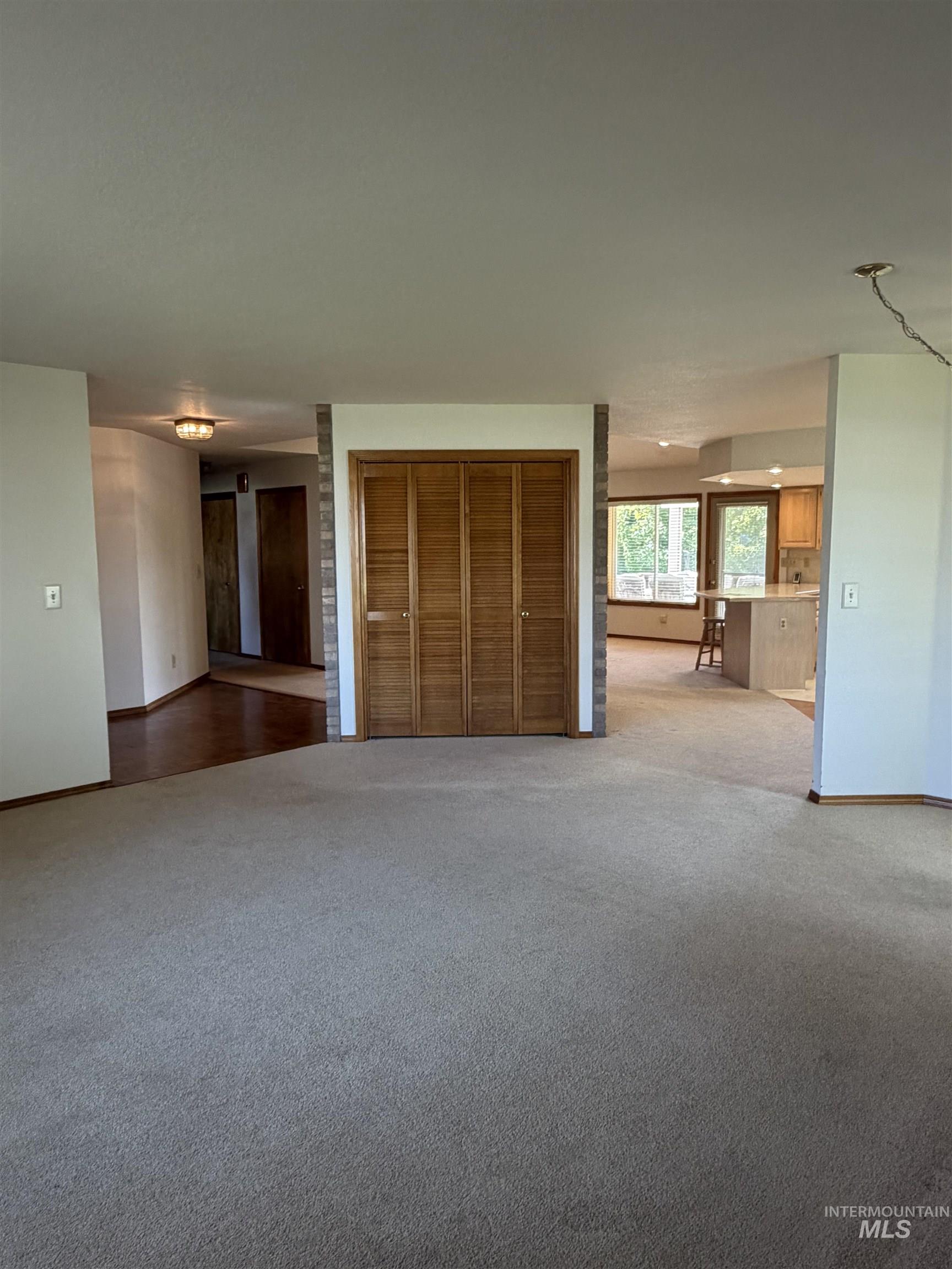 1865 Fairview St, Weiser, Idaho 83672, 3 Bedrooms, 2 Bathrooms, Residential For Sale, Price $470,000,MLS 99001958