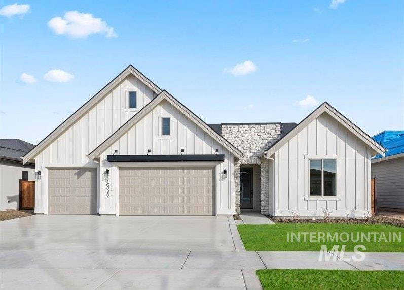11381 W Lahinch Ln, Kuna, Idaho 83634, 3 Bedrooms, 2.5 Bathrooms, Residential For Sale, Price $689,900,MLS 99001959