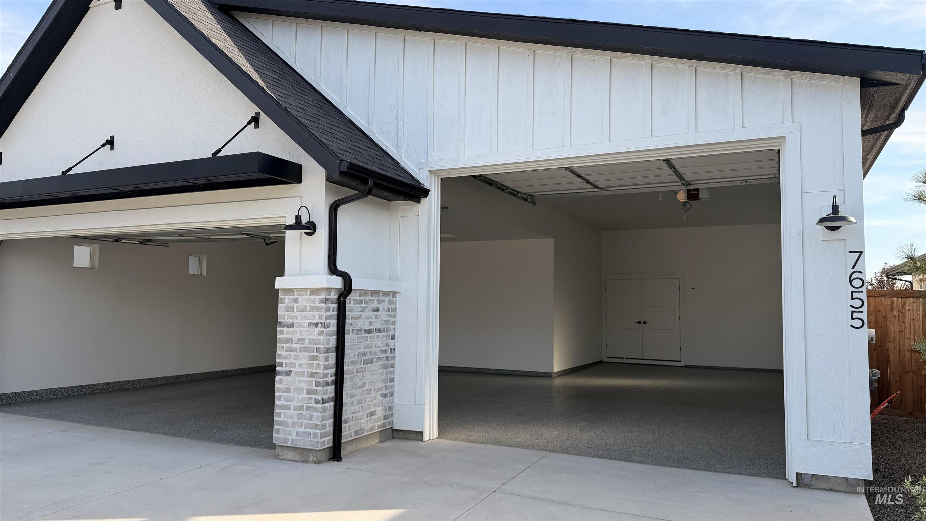 7655 W Meltwater Ln, Eagle, Idaho 83616, 4 Bedrooms, 2.5 Bathrooms, Residential For Sale, Price $1,175,000,MLS 99001972