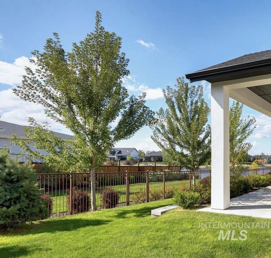 7655 W Meltwater Ln, Eagle, Idaho 83616, 4 Bedrooms, 2.5 Bathrooms, Residential For Sale, Price $1,175,000,MLS 99001972