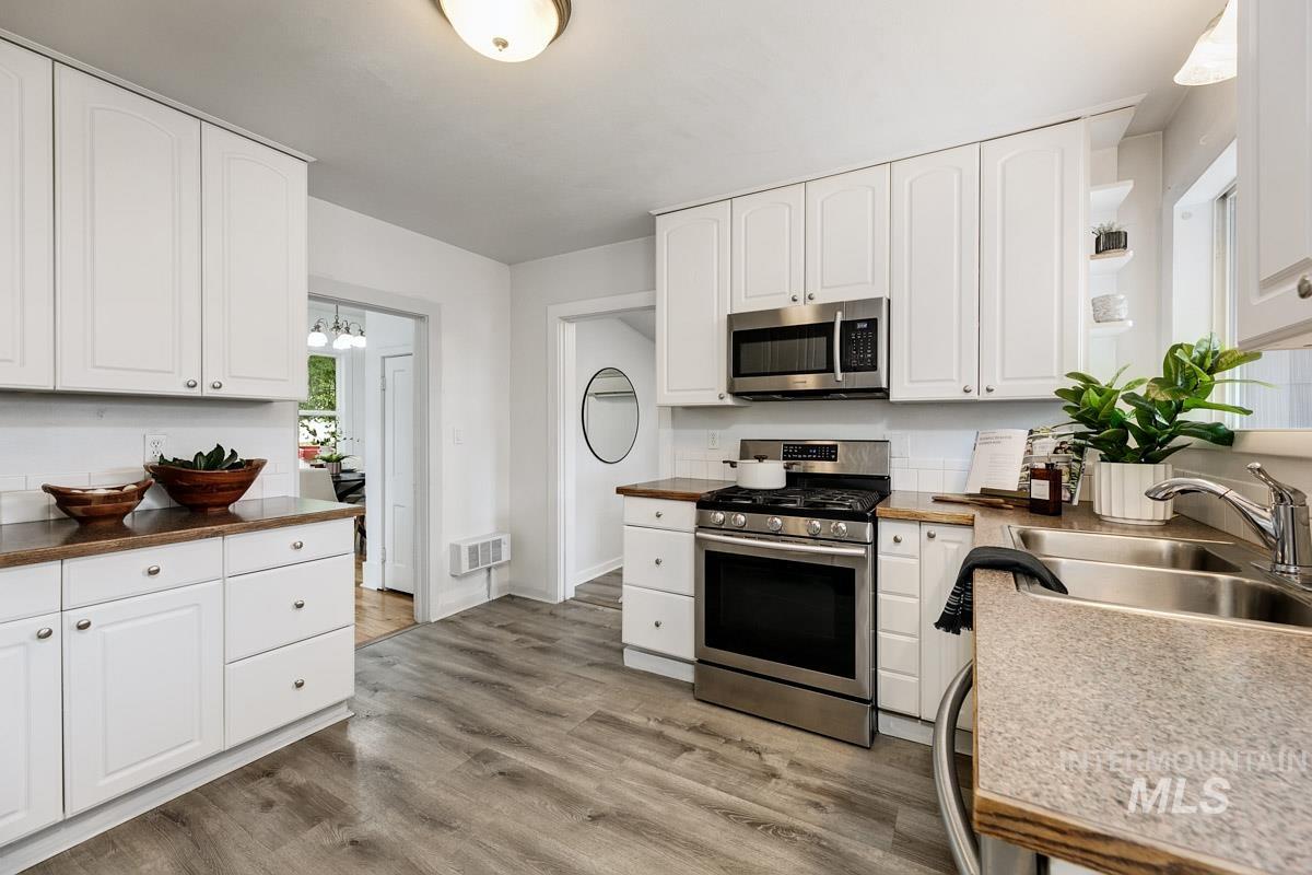 1216 W Dundee St, Boise, Idaho 83706, 3 Bedrooms, 1 Bathroom, Residential For Sale, Price $415,000,MLS 99001973
