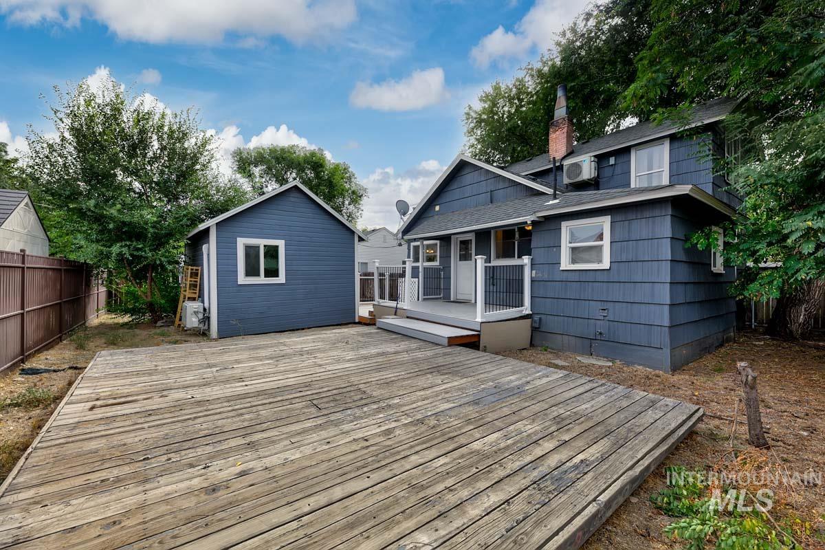 1216 W Dundee St, Boise, Idaho 83706, 3 Bedrooms, 1 Bathroom, Residential For Sale, Price $415,000,MLS 99001973