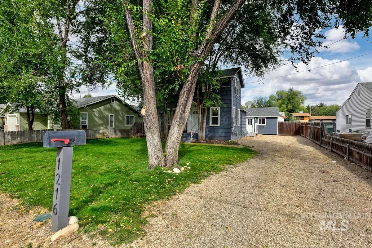 1216 W Dundee St, Boise, Idaho 83706, 3 Bedrooms, 1 Bathroom, Residential For Sale, Price $415,000,MLS 99001973