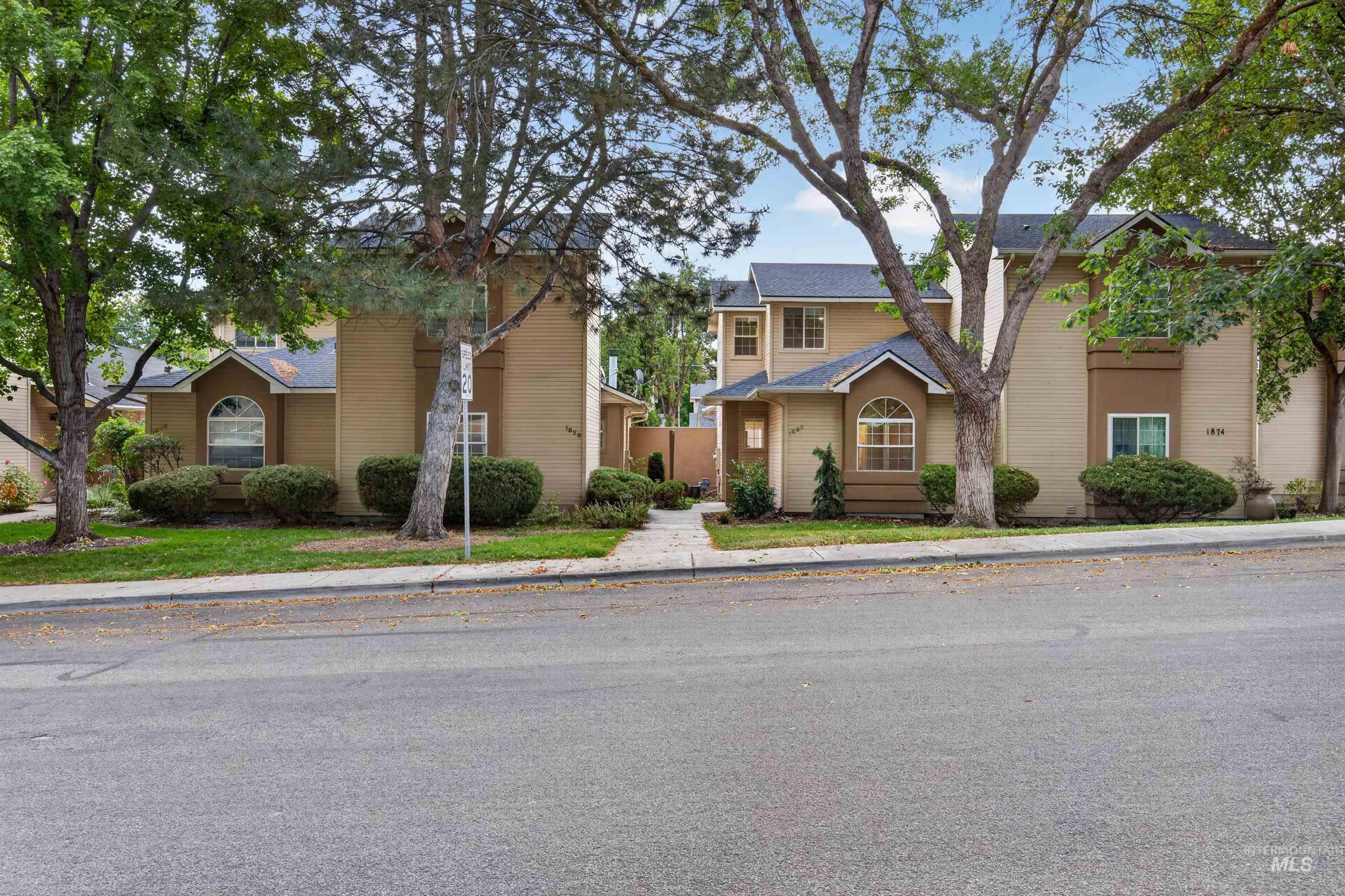1862 S Leadville, Boise, Idaho 83706, 2 Bedrooms, 2 Bathrooms, Residential For Sale, Price $450,000,MLS 99001991
