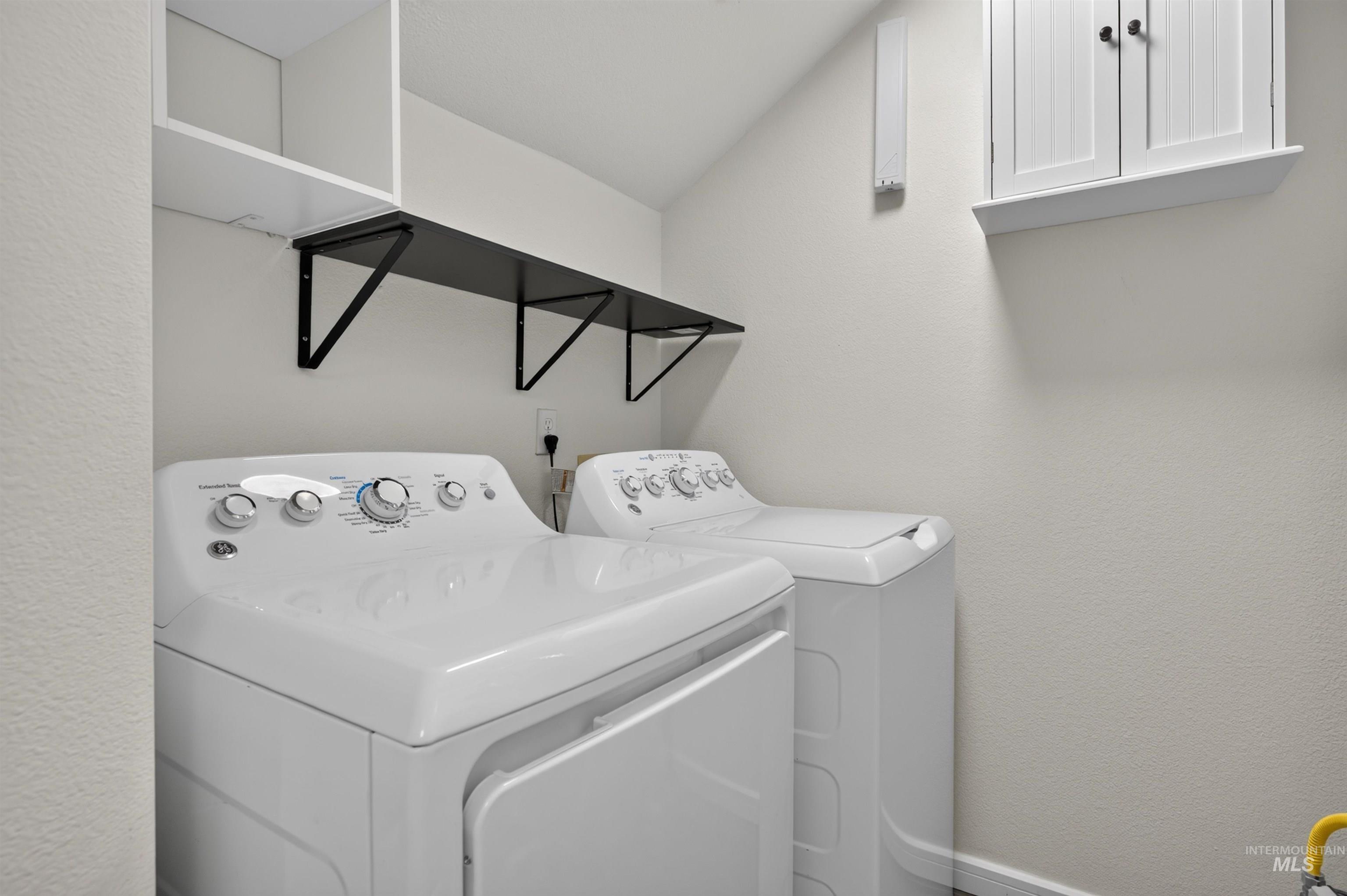 1862 S Leadville, Boise, Idaho 83706, 2 Bedrooms, 2 Bathrooms, Residential For Sale, Price $450,000,MLS 99001991