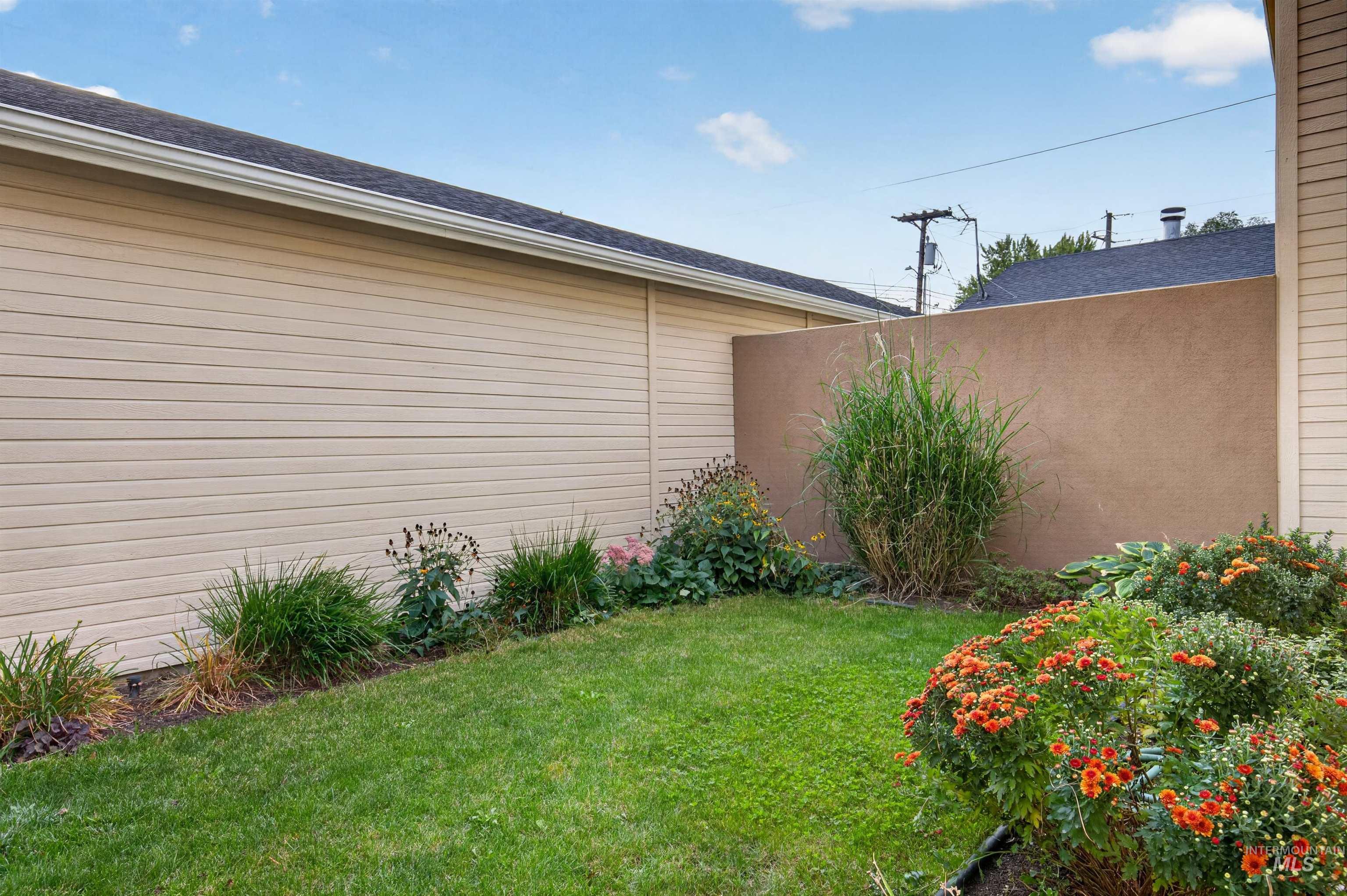 1862 S Leadville, Boise, Idaho 83706, 2 Bedrooms, 2 Bathrooms, Residential For Sale, Price $450,000,MLS 99001991