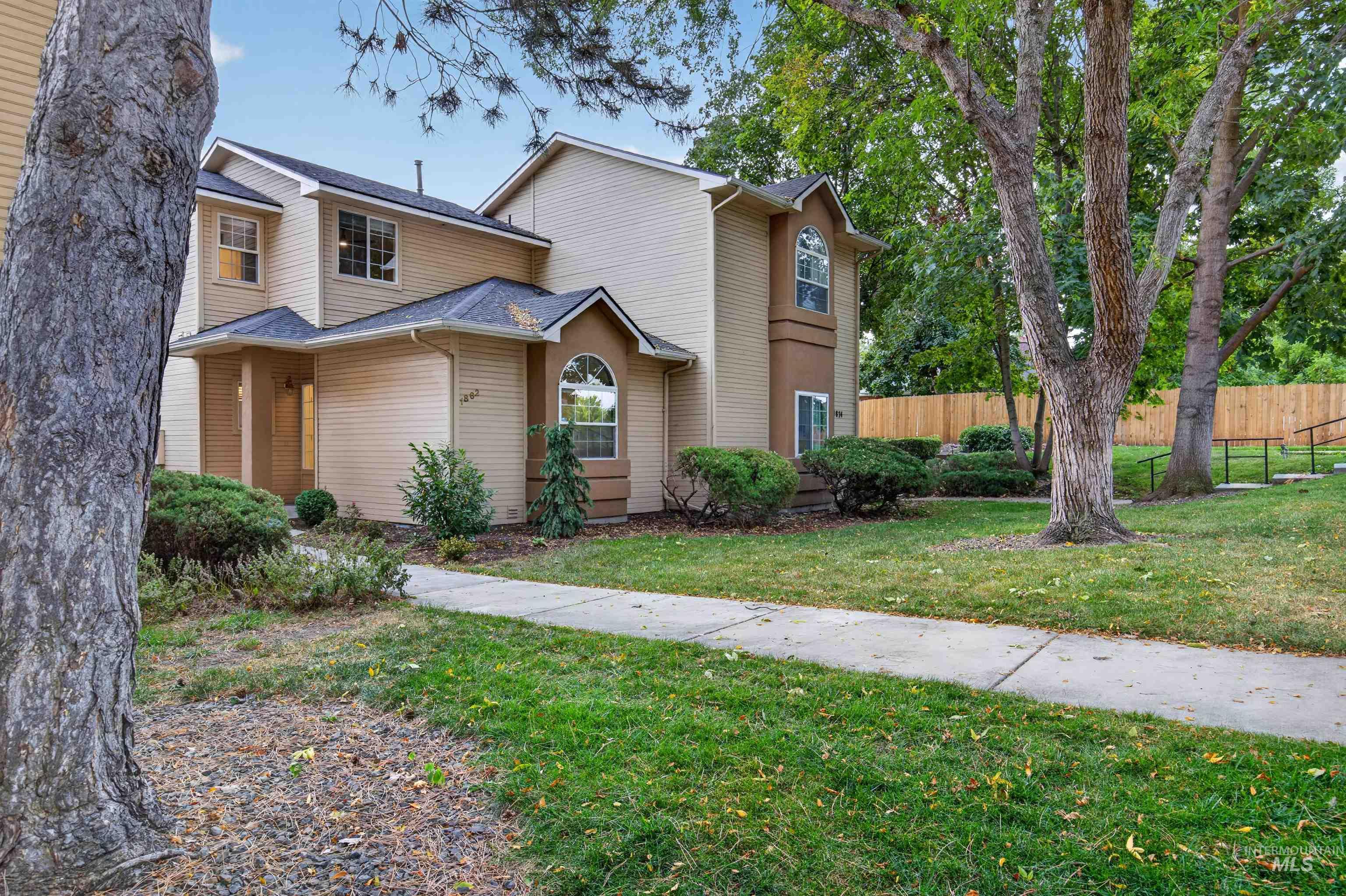 1862 S Leadville, Boise, Idaho 83706, 2 Bedrooms, 2 Bathrooms, Residential For Sale, Price $450,000,MLS 99001991
