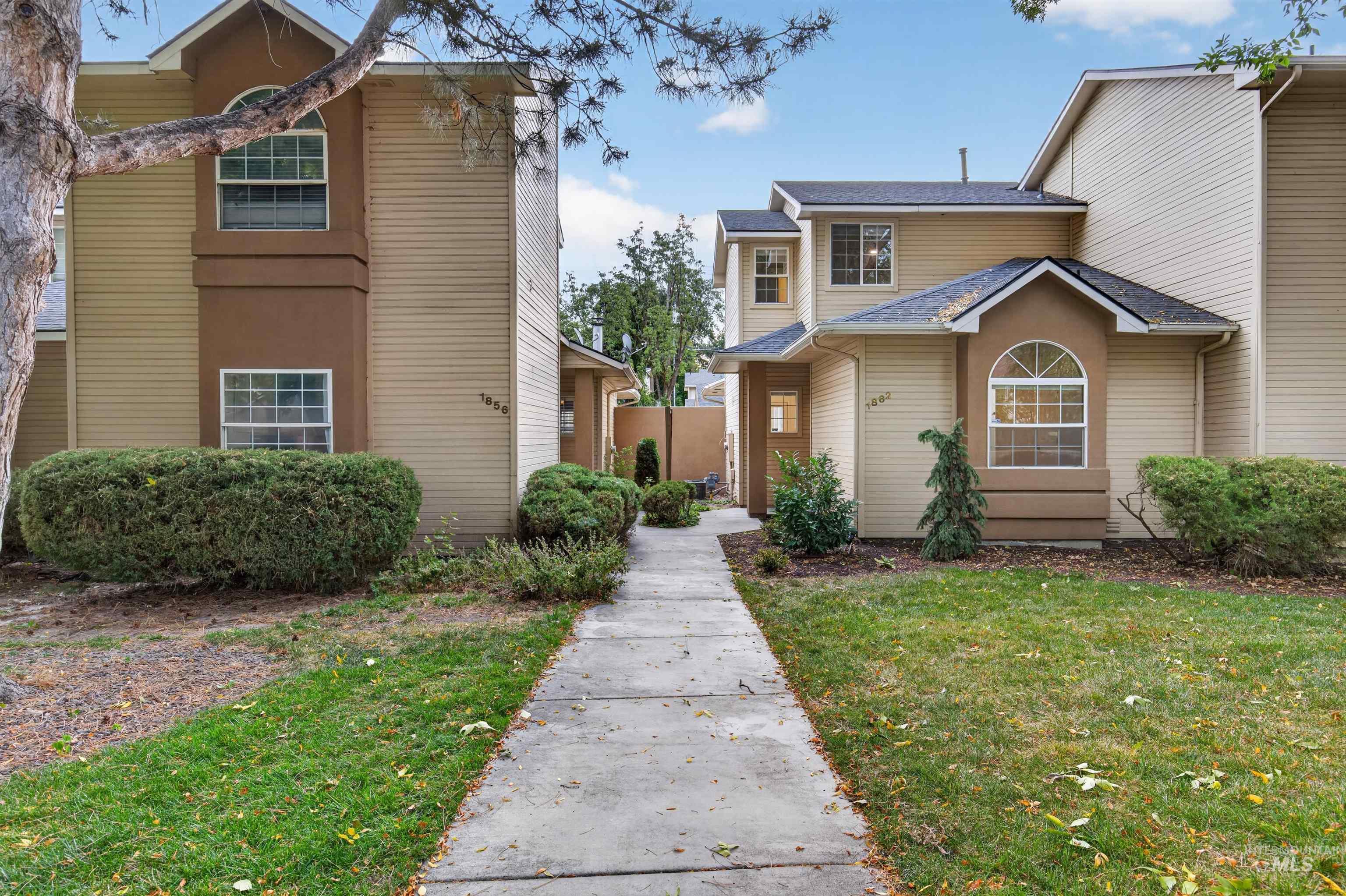 1862 S Leadville, Boise, Idaho 83706, 2 Bedrooms, 2 Bathrooms, Residential For Sale, Price $450,000,MLS 99001991