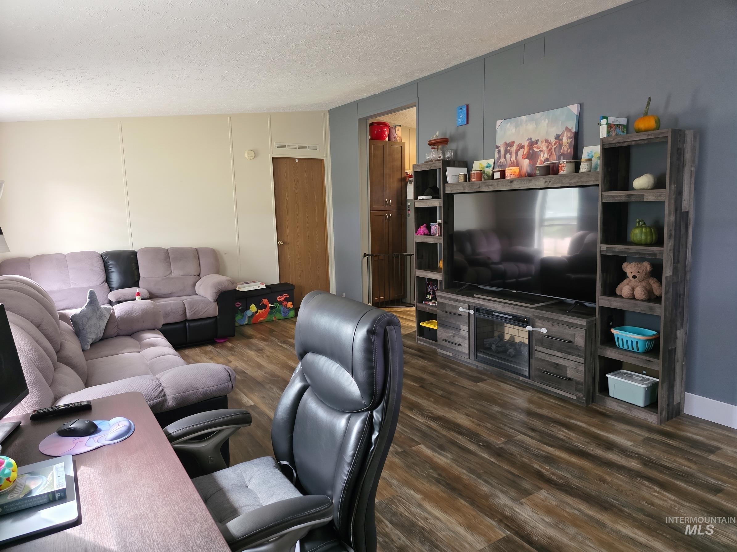 13821 Gary Ln, Caldwell, Idaho 83607, 5 Bedrooms, 2 Bathrooms, Residential For Sale, Price $449,500,MLS 99001994