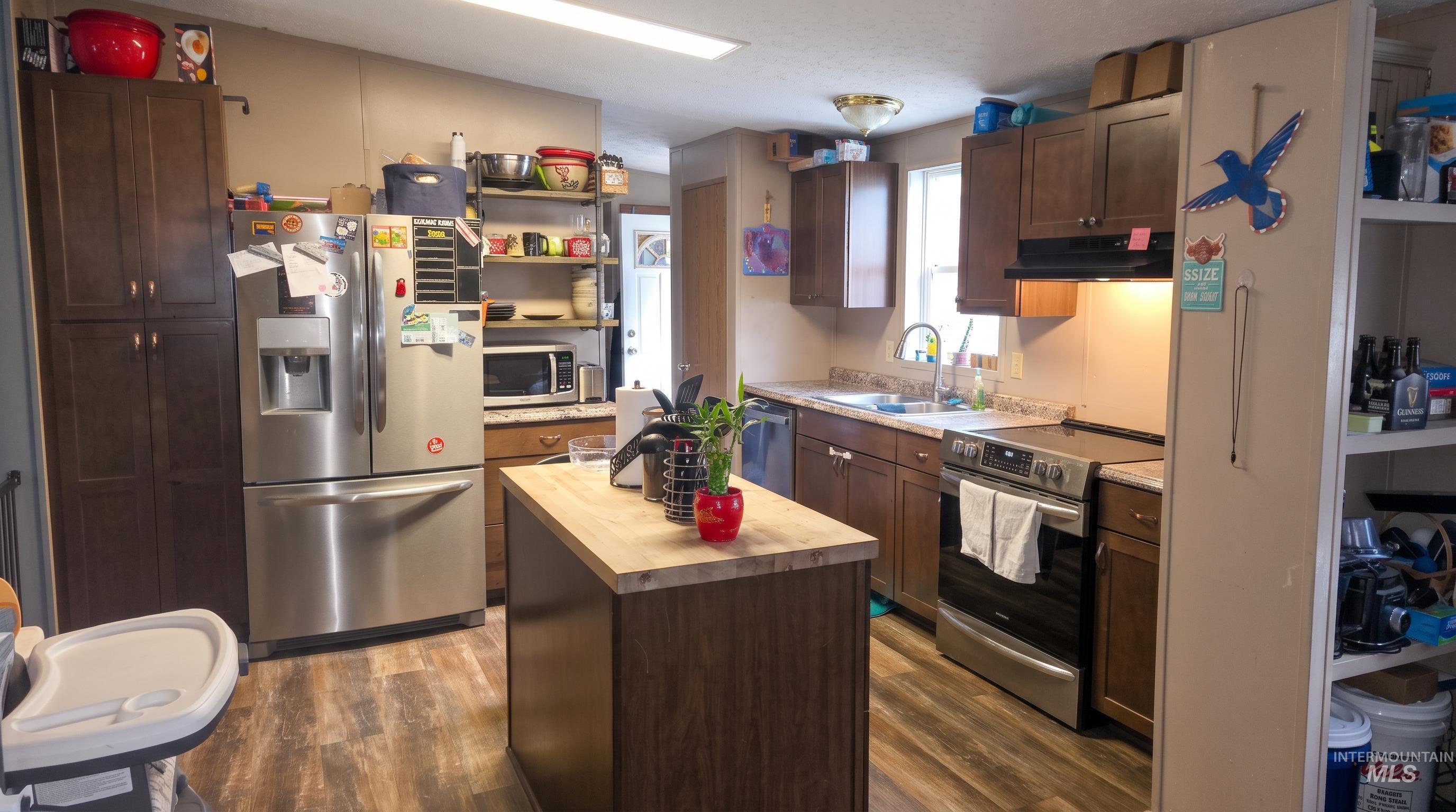 13821 Gary Ln, Caldwell, Idaho 83607, 5 Bedrooms, 2 Bathrooms, Residential For Sale, Price $449,500,MLS 99001994