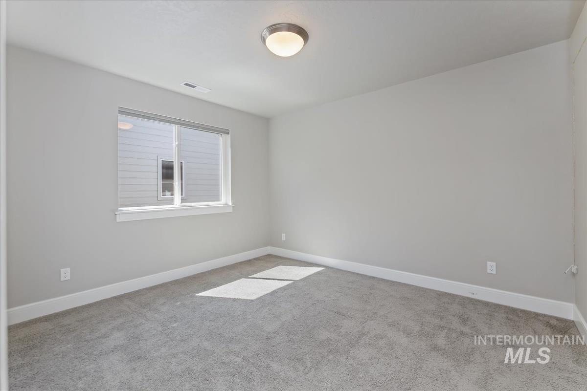 3332 W Ladle Rapids Ct., Meridian, Idaho 83646, 4 Bedrooms, 2.5 Bathrooms, Residential For Sale, Price $549,900,MLS 99001996
