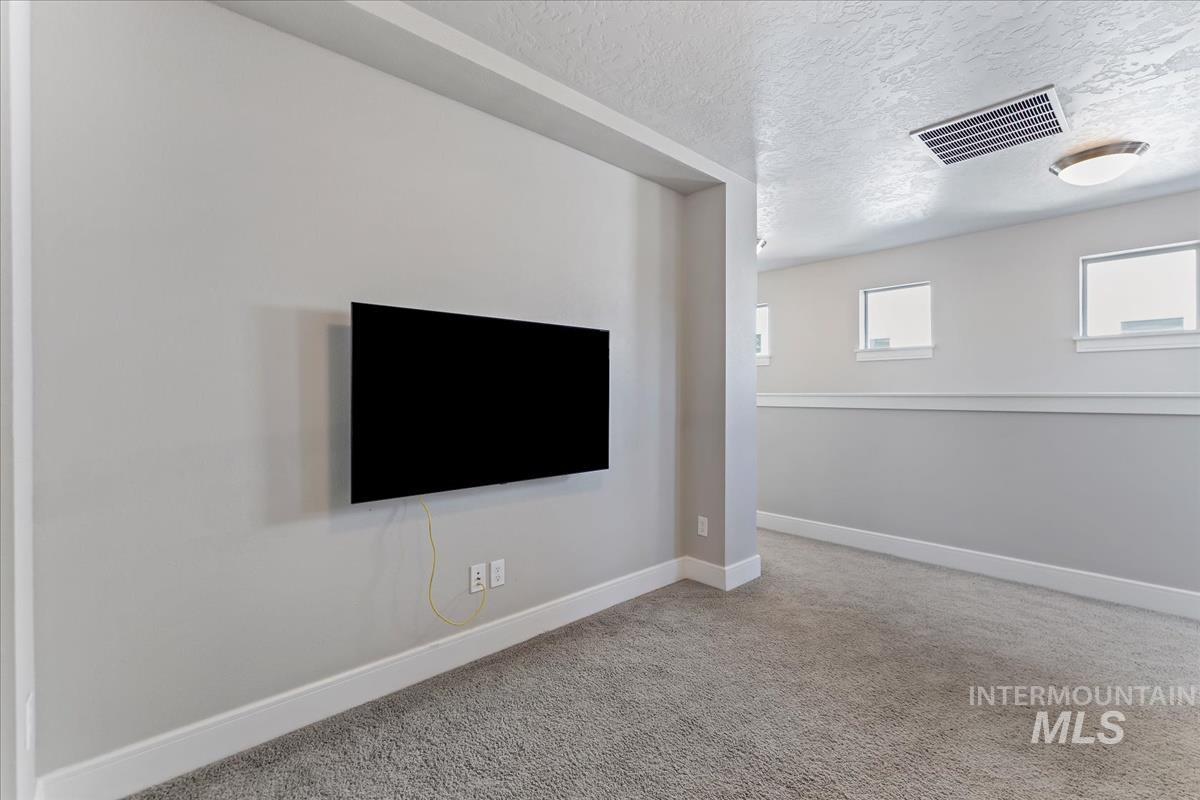 3332 W Ladle Rapids Ct., Meridian, Idaho 83646, 4 Bedrooms, 2.5 Bathrooms, Residential For Sale, Price $549,900,MLS 99001996