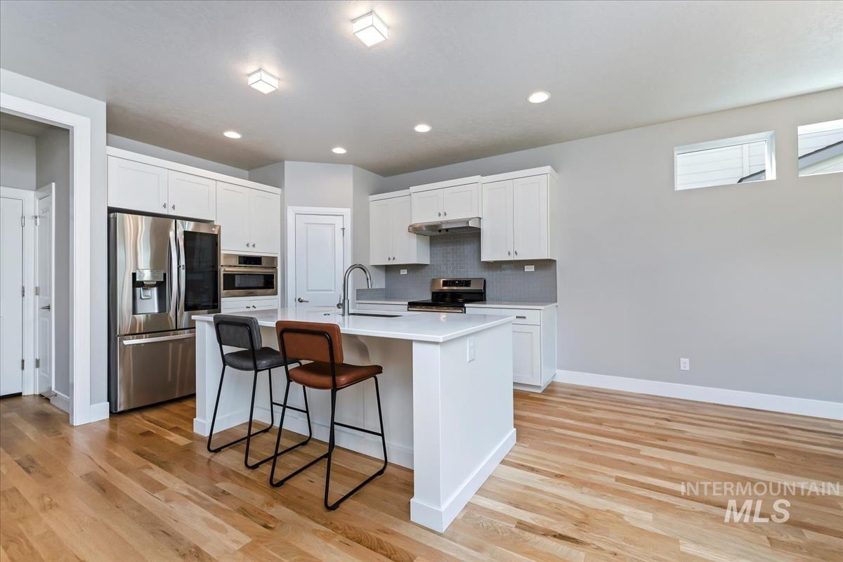 3332 W Ladle Rapids Ct., Meridian, Idaho 83646, 4 Bedrooms, 2.5 Bathrooms, Residential For Sale, Price $549,900,MLS 99001996