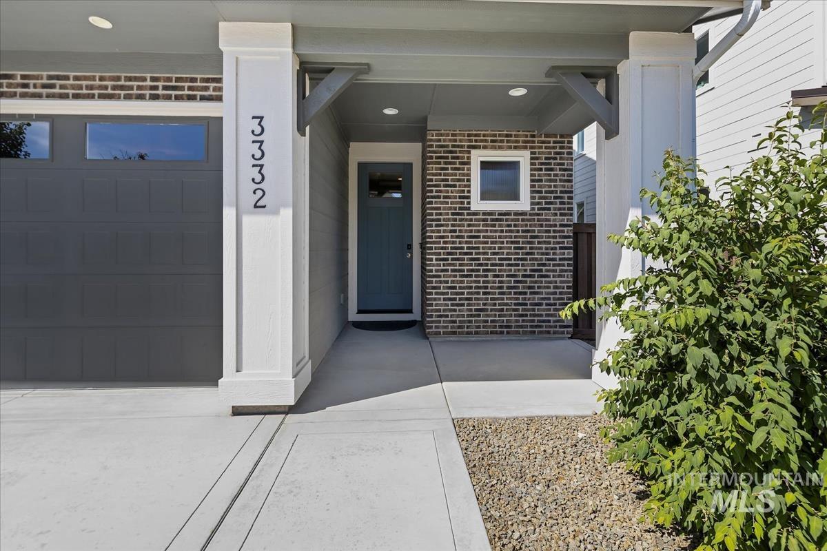 3332 W Ladle Rapids Ct., Meridian, Idaho 83646, 4 Bedrooms, 2.5 Bathrooms, Residential For Sale, Price $549,900,MLS 99001996