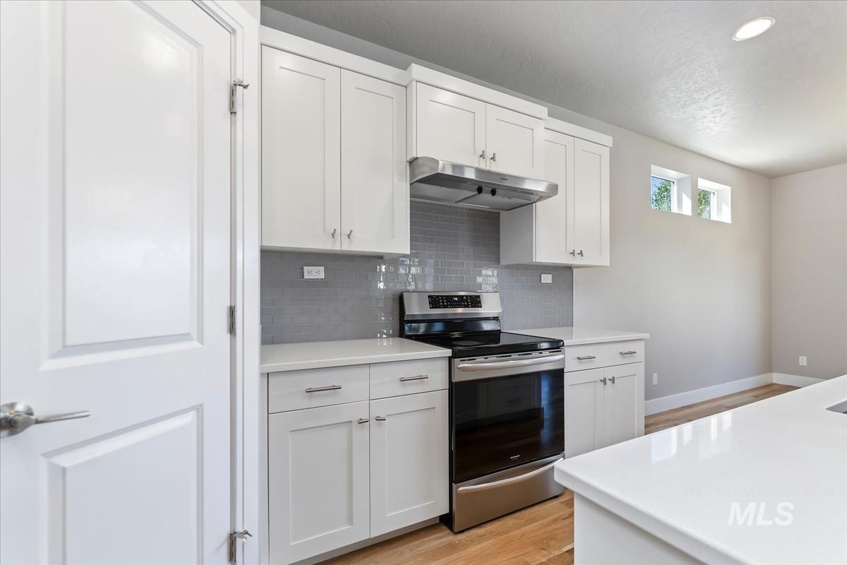 3332 W Ladle Rapids Ct., Meridian, Idaho 83646, 4 Bedrooms, 2.5 Bathrooms, Residential For Sale, Price $549,900,MLS 99001996