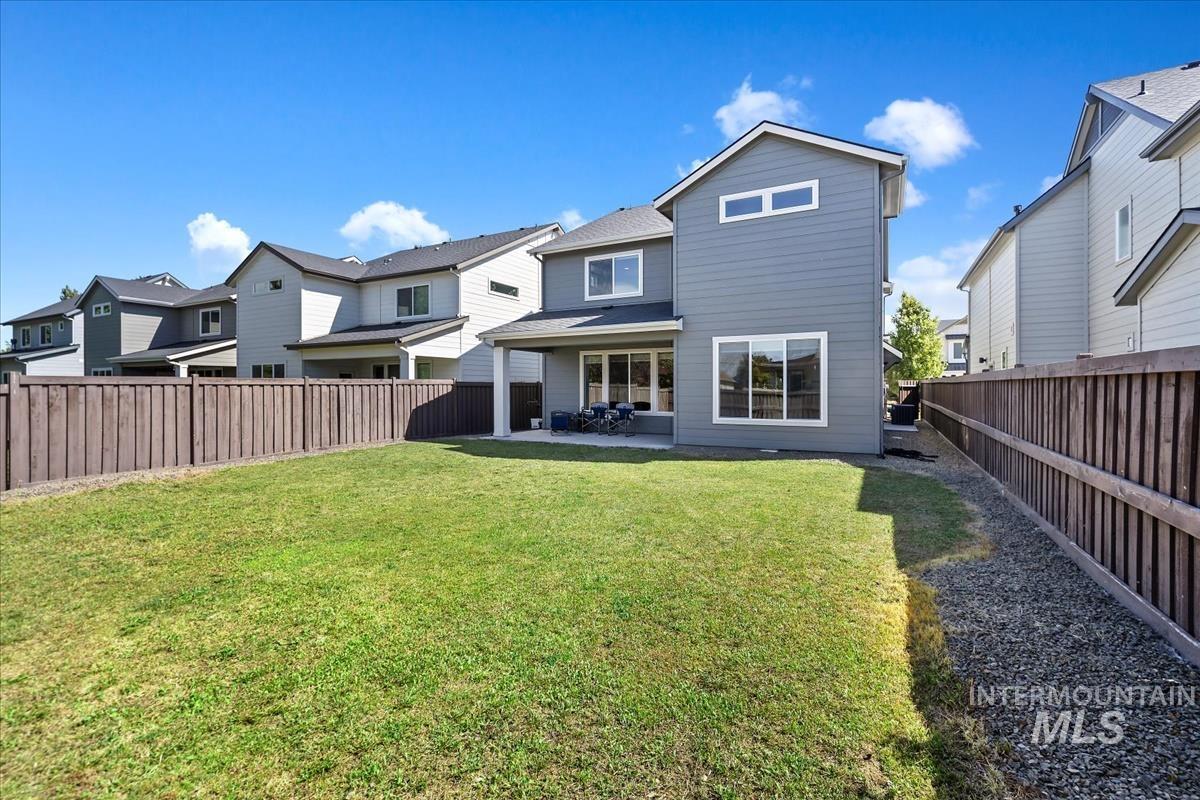 3332 W Ladle Rapids Ct., Meridian, Idaho 83646, 4 Bedrooms, 2.5 Bathrooms, Residential For Sale, Price $549,900,MLS 99001996